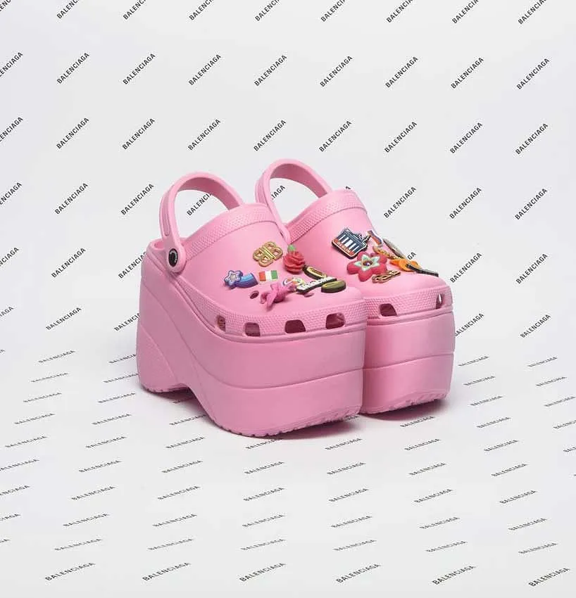 Jean Paul Gaultier x Crocs : la collab décalée qui affole la fashion sphère - Crocs - Sigrid Descamps - Journaliste
