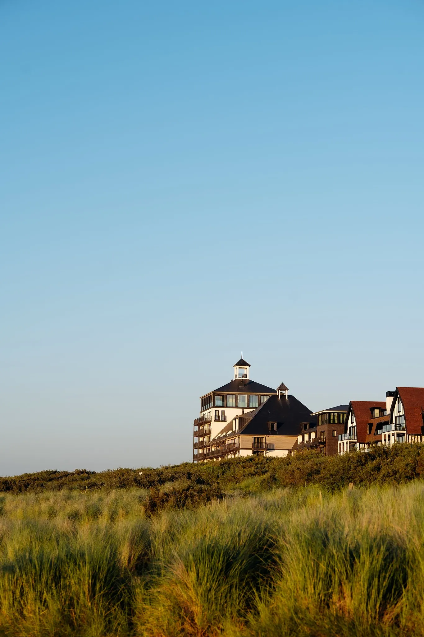 Cinq échappées belles pour fuir Knokke le long week-end du 15 août - Facebook @Strandhotel Cadzand-Bad - Anissa Hezzaz