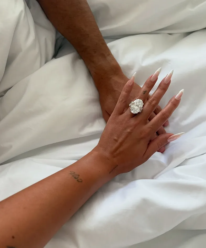 De symbole d’engagement à outil de communication : le renouveau de la bague de fiançailles - Instagram : georginagio - Audrey Morard
