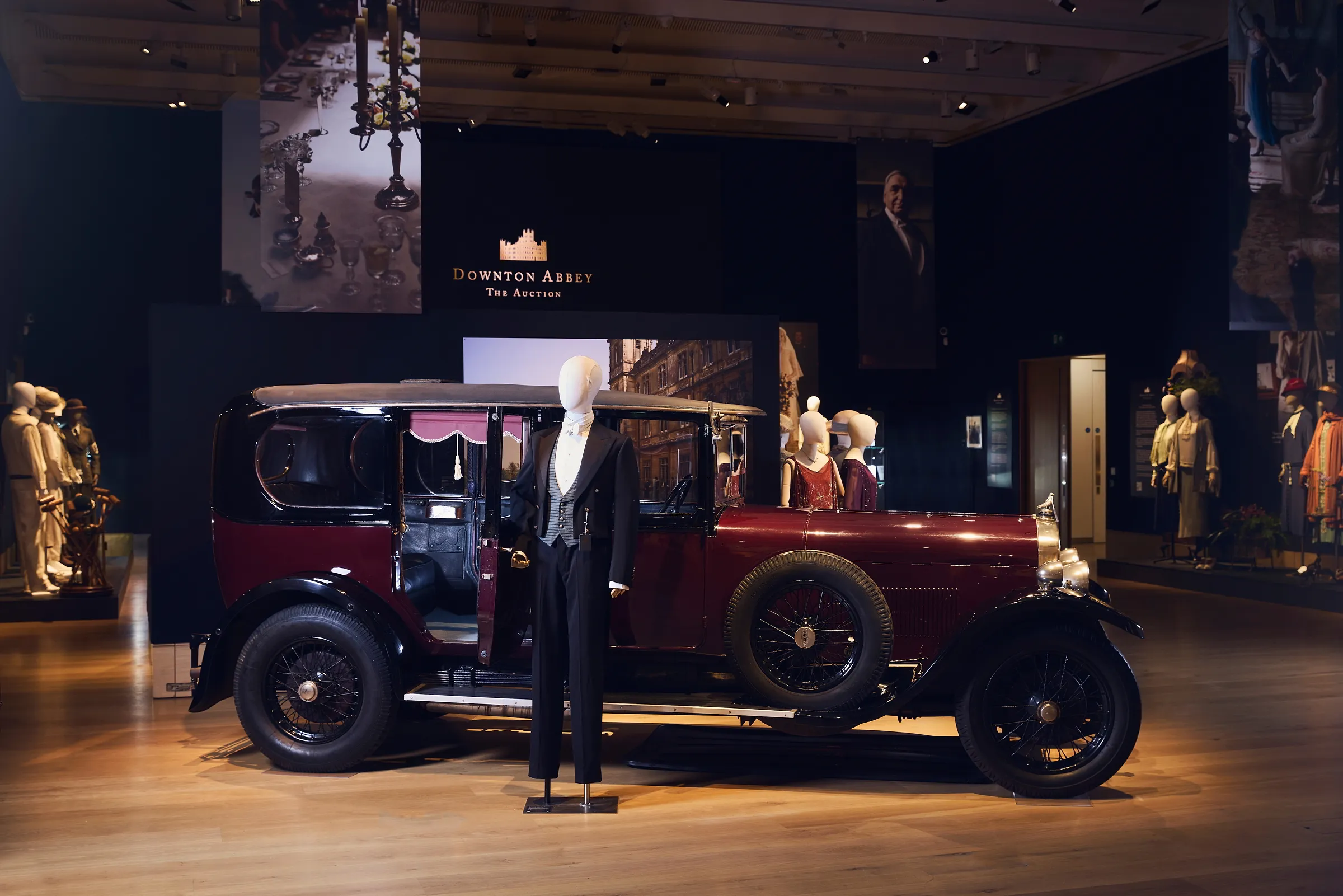 Downton Abbey : il vous reste quelques jours pour acquérir des tenues de la série culte - Press Bonhams - Sigrid Descamps - Journaliste