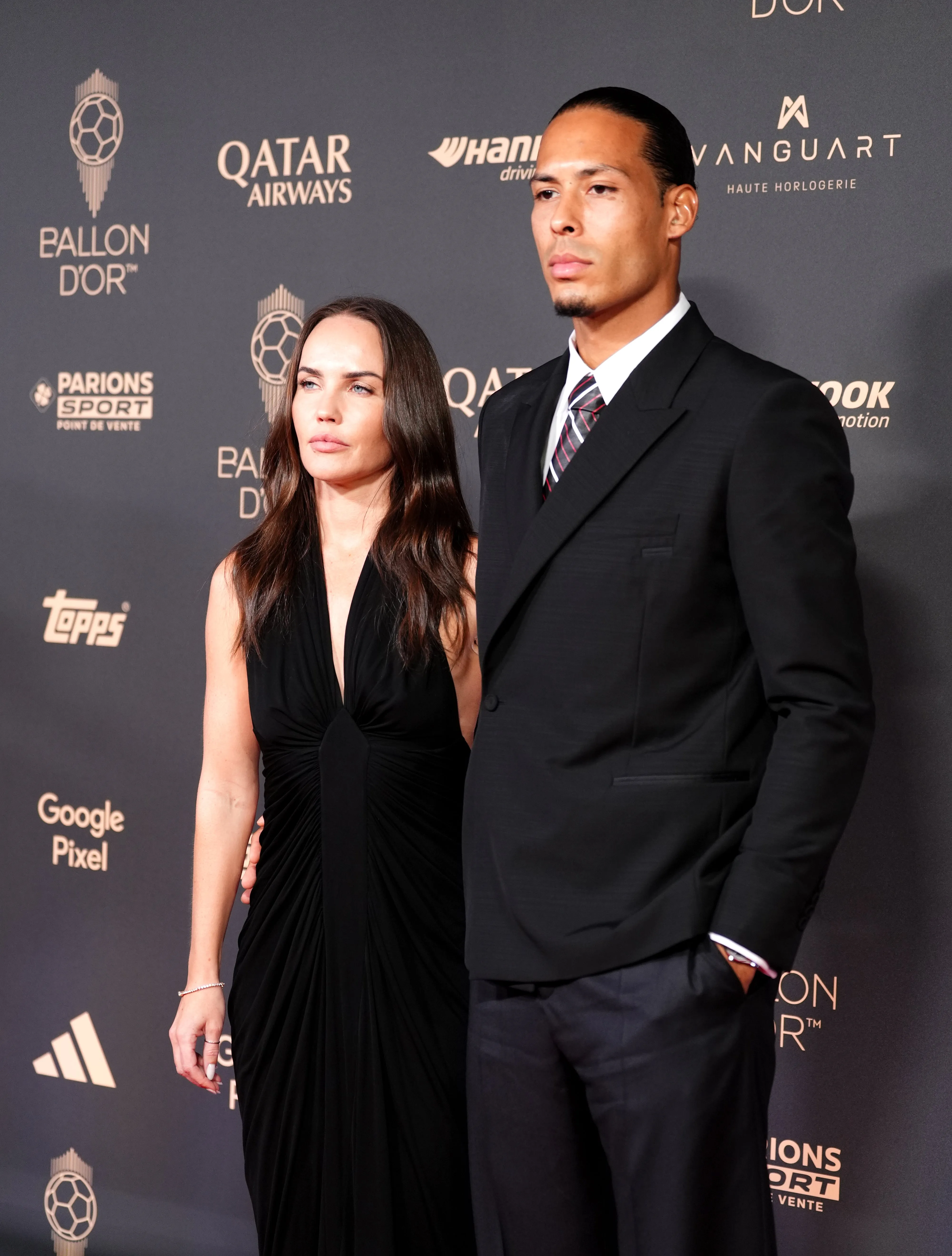 Ballon d’Or ou ballon Dior ? Dembélé et Bonmatí ont volé le show sur le tapis rouge - Photo News - Camille Vernin