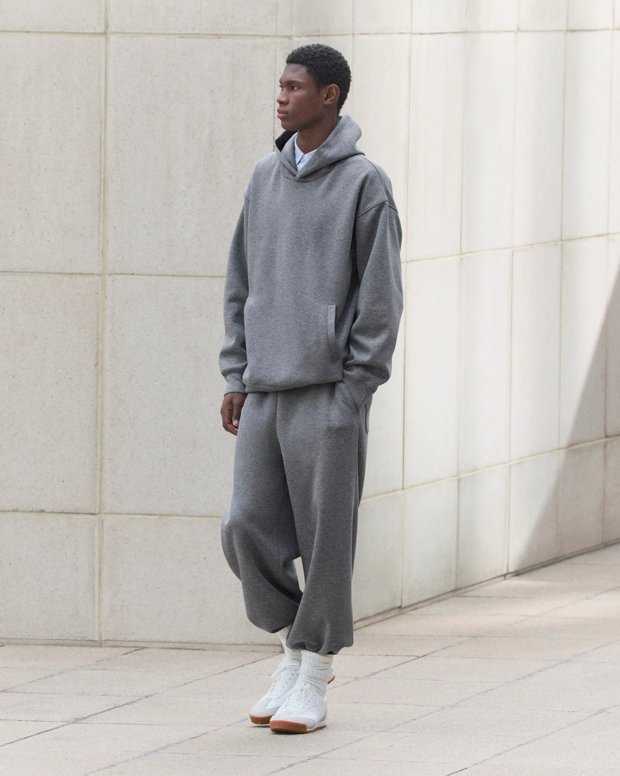 Clare Waight Keller : « Le véritable concept de l’habillement aujourd’hui, c’est de vous faciliter la vie » - Uniqlo - Charlotte Vanbever