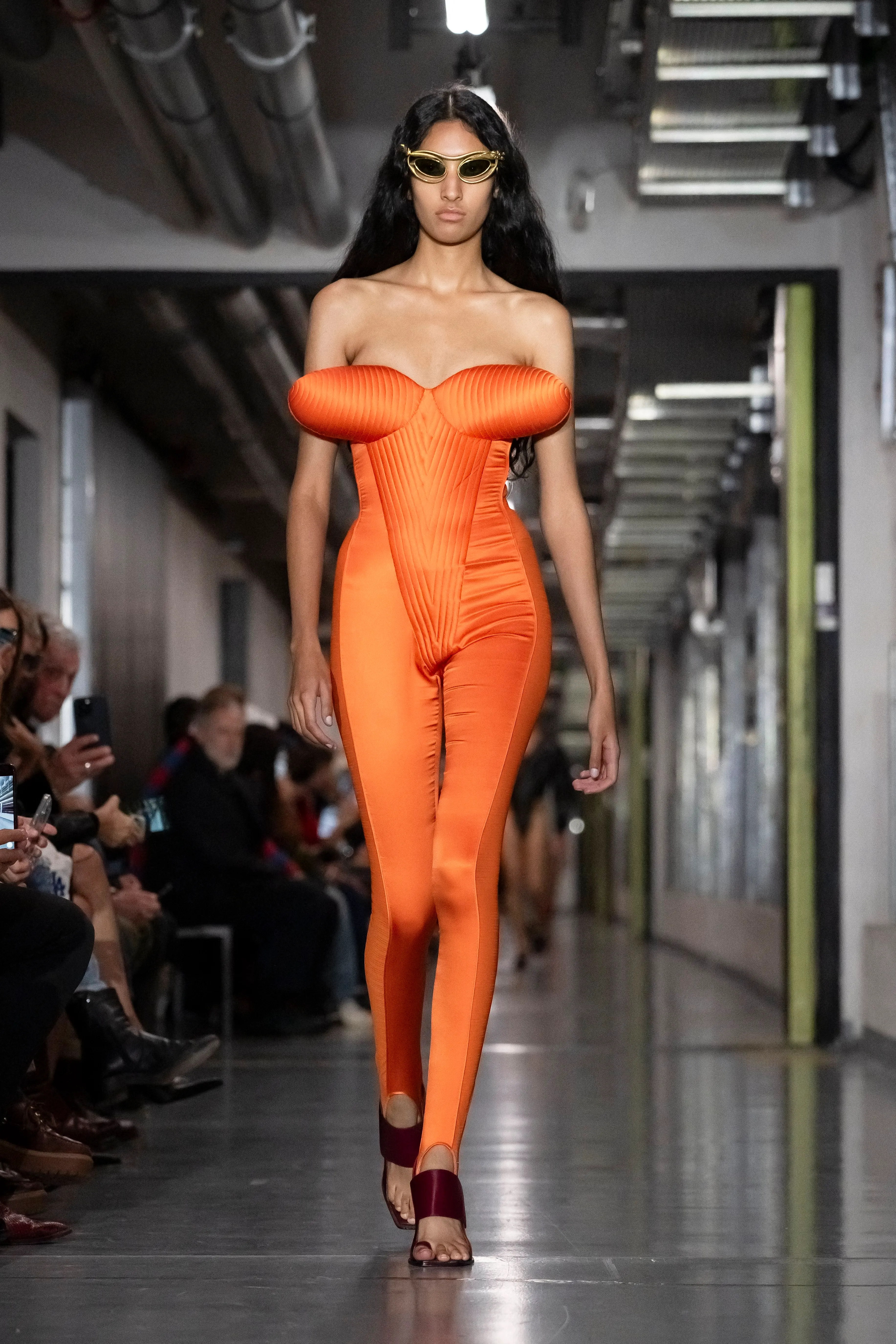 Premier défilé de Duran Lantink chez Jean-Paul Gaultier : hommage punk ou trahison ? - Photo News - Camille Vernin