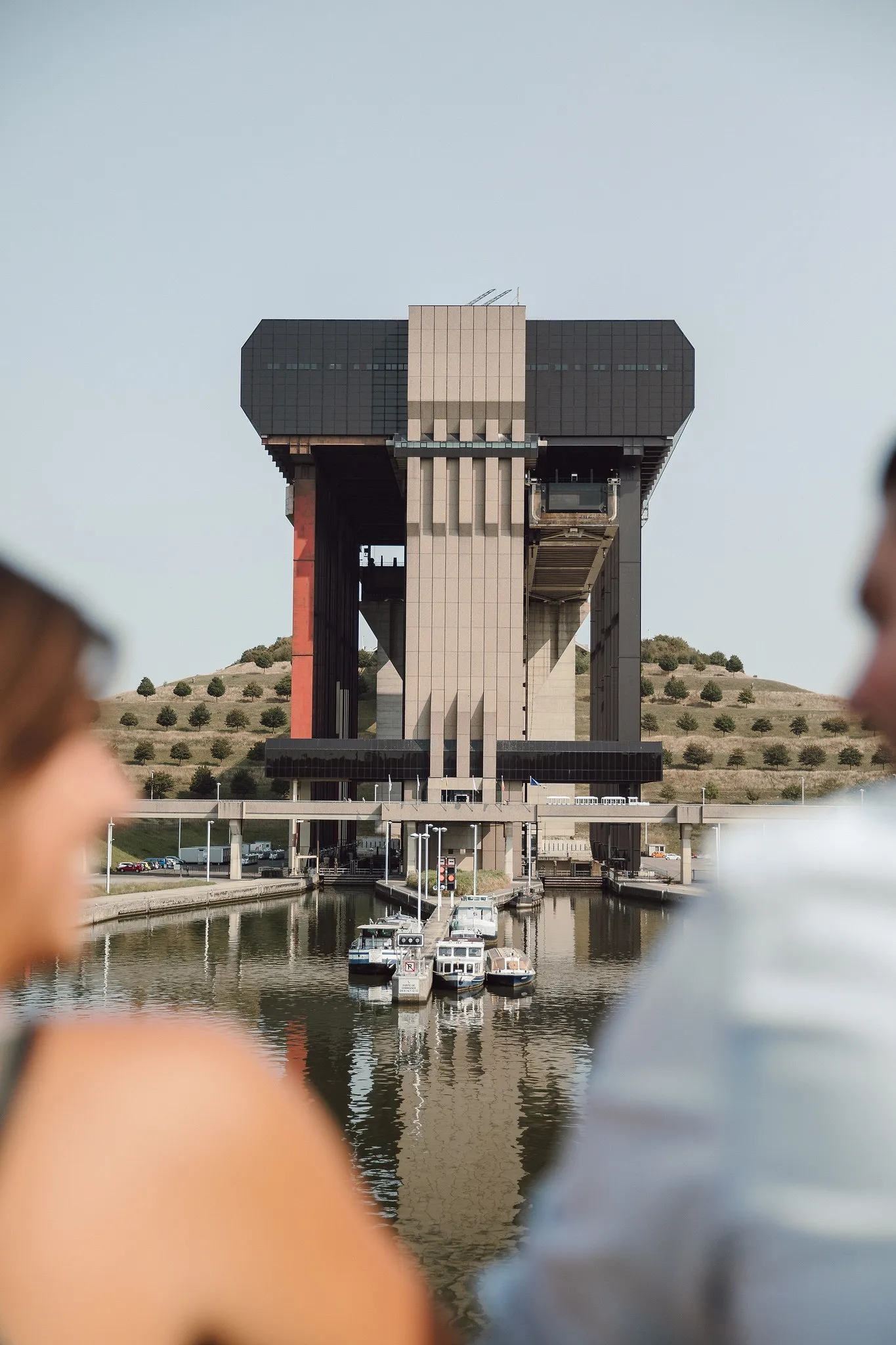 La Belgique autrement (2/5) : La Louvière, la Bilbao wallonne qu’on n’avait pas vue venir - Facebook Centrissime - Pays du centre - Anissa Hezzaz