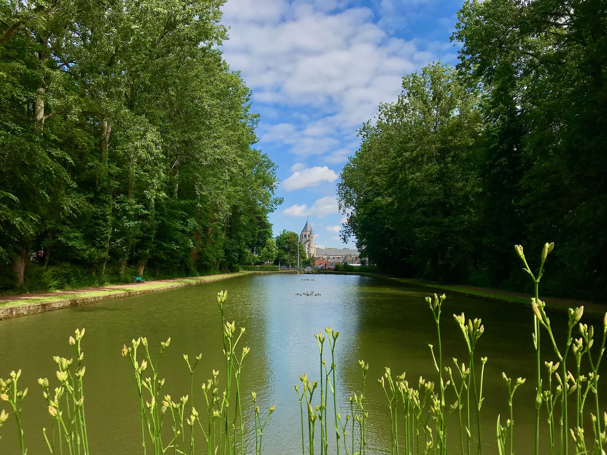 La Belgique autrement (3/5) : Nivelles, la petite Bruges sans la frime - Ville de Nivelles - Anissa Hezzaz