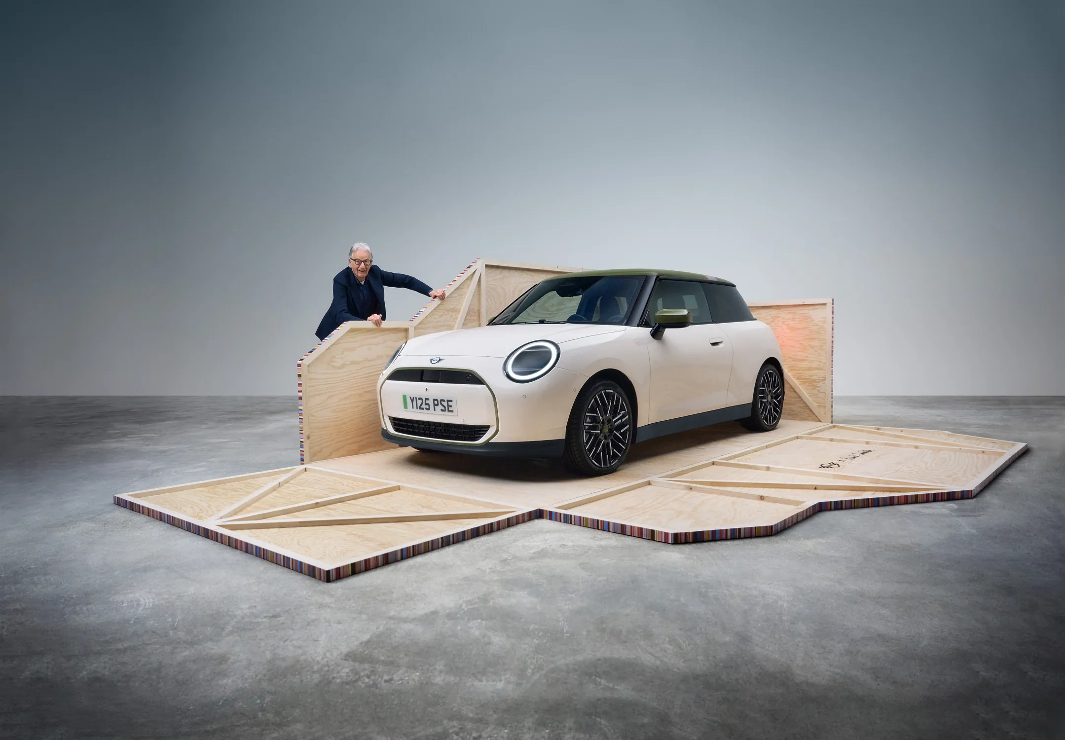 Sir Paul Smith : « La vie est trop courte pour ne pas profiter de chaque minute » - MINI - Marie Honnay