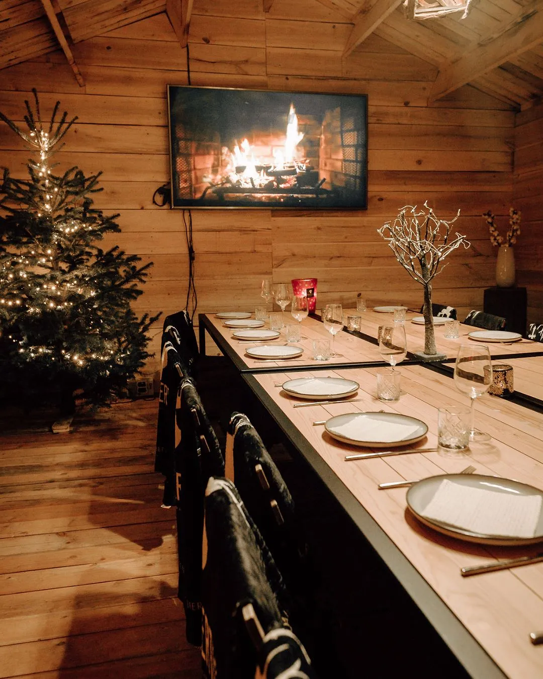 Kbane, le restaurant éphémère où déguster une fondue comme à la montagne, à deux pas de Bruxelles - Anissa Hezzaz