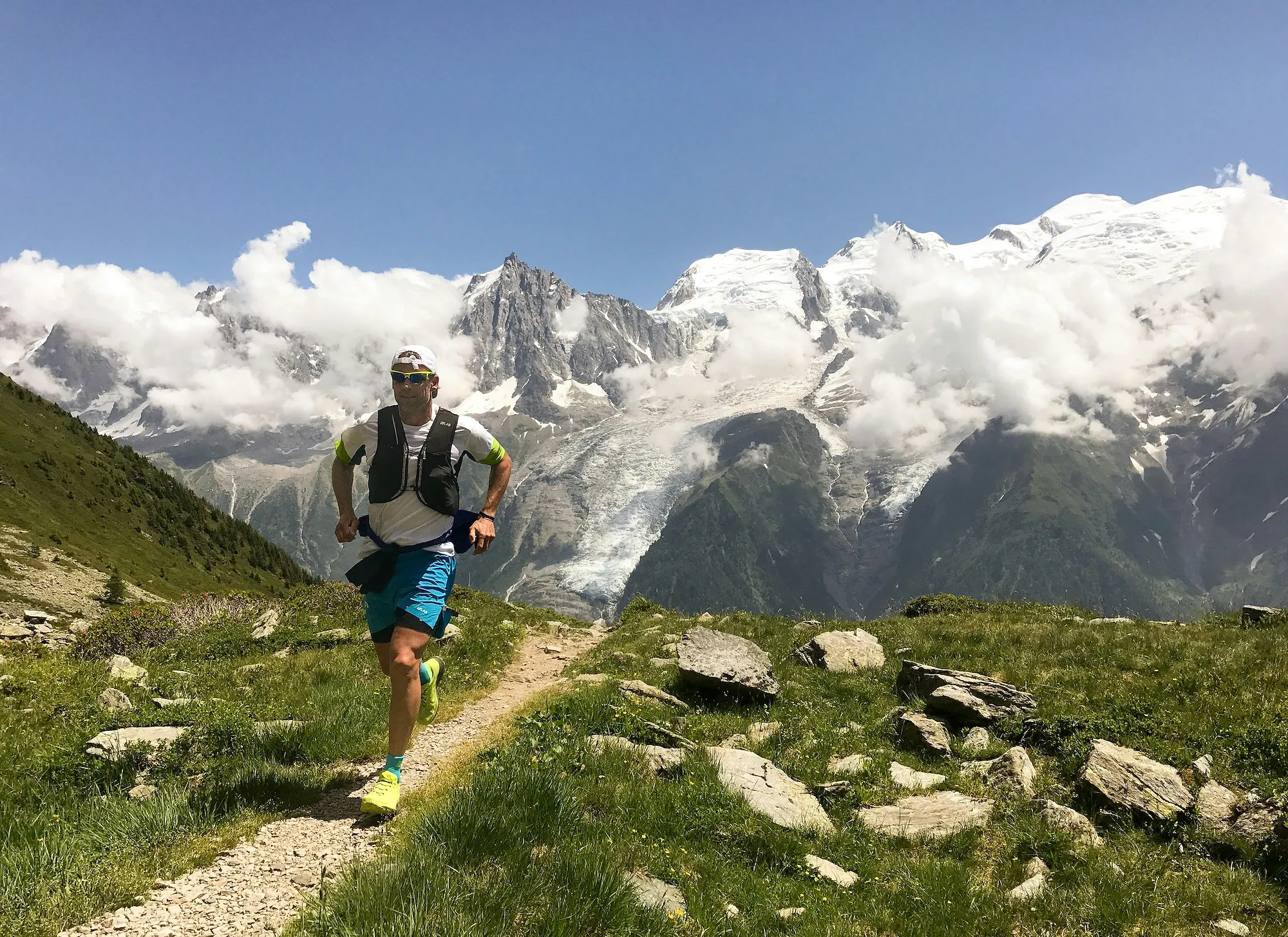 Rétrospective 2025 : le style randonneur, la tendance inattendue partie pour durer en 2026 - Unsplash - Audrey Morard