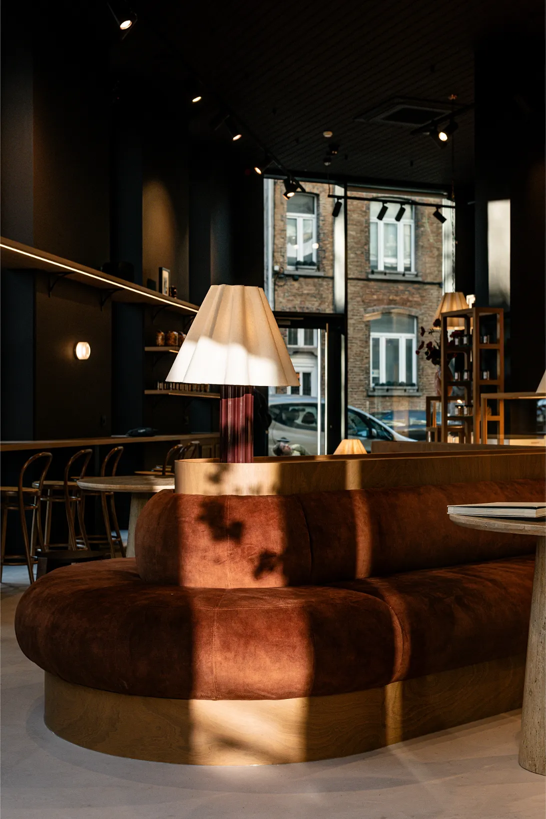 Avec son nouveau look, cette institution bruxelloise devient le futur QG à tester - Estelle Parewyck - Camille Vernin