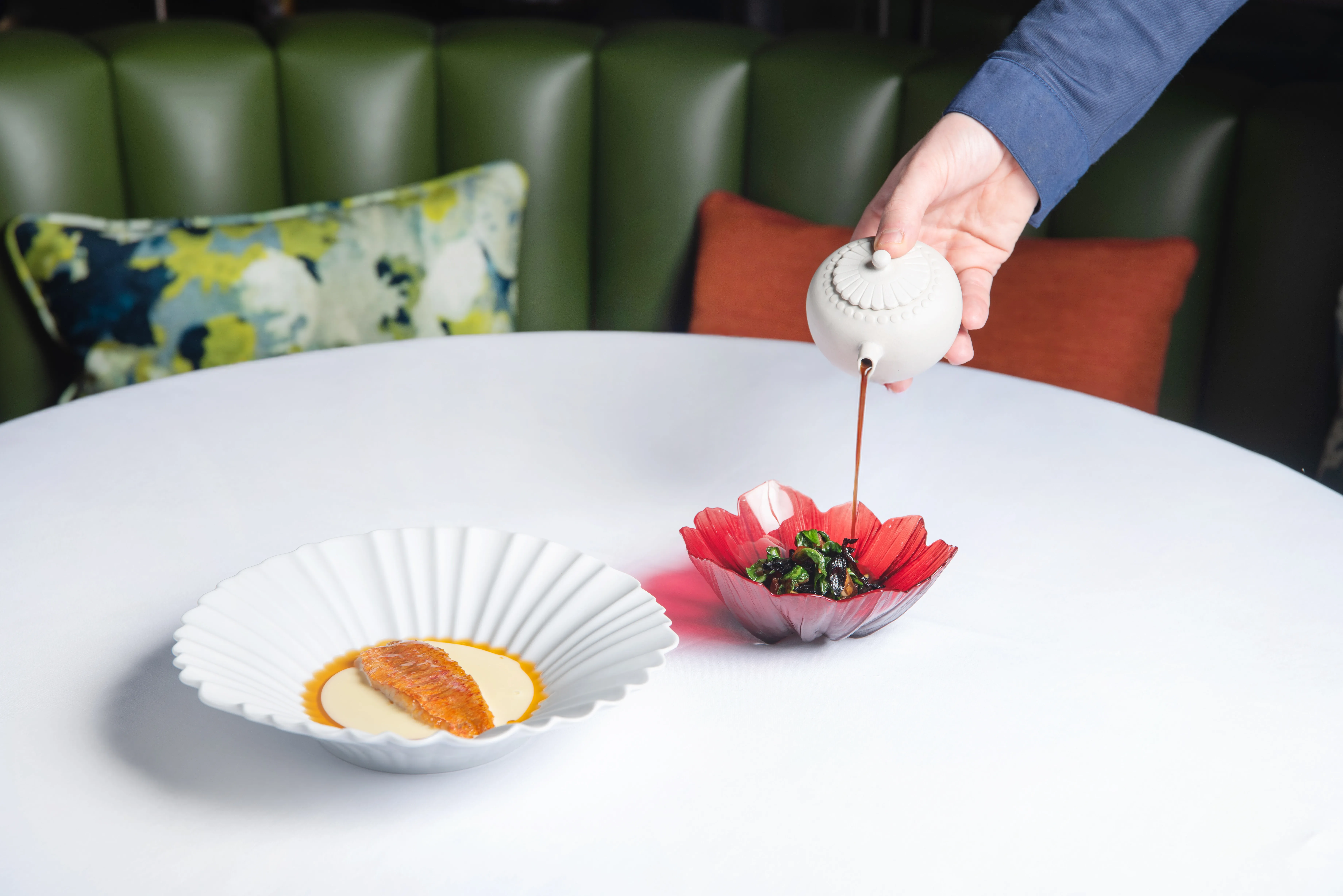 Dans un palace ou un resto étoilé : combien ça coûte de célébrer le Nouvel An version grand luxe ? - ELLESVISUELLES - Anissa Hezzaz