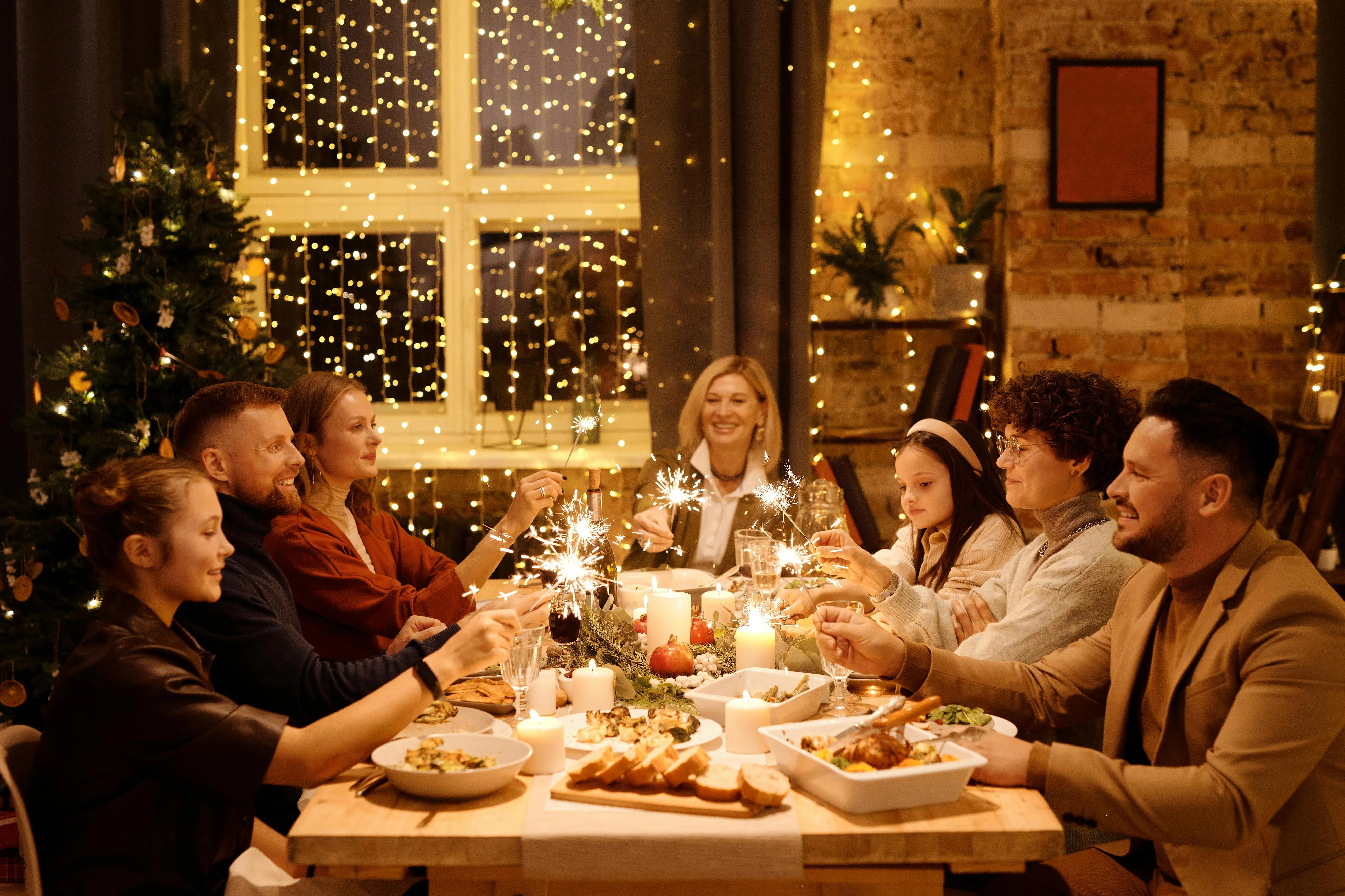 Vous recevez des invités pour le Réveillon ? Quelques conseils pour célébrer sans fausse note - Pexels - Charlotte Vanbever