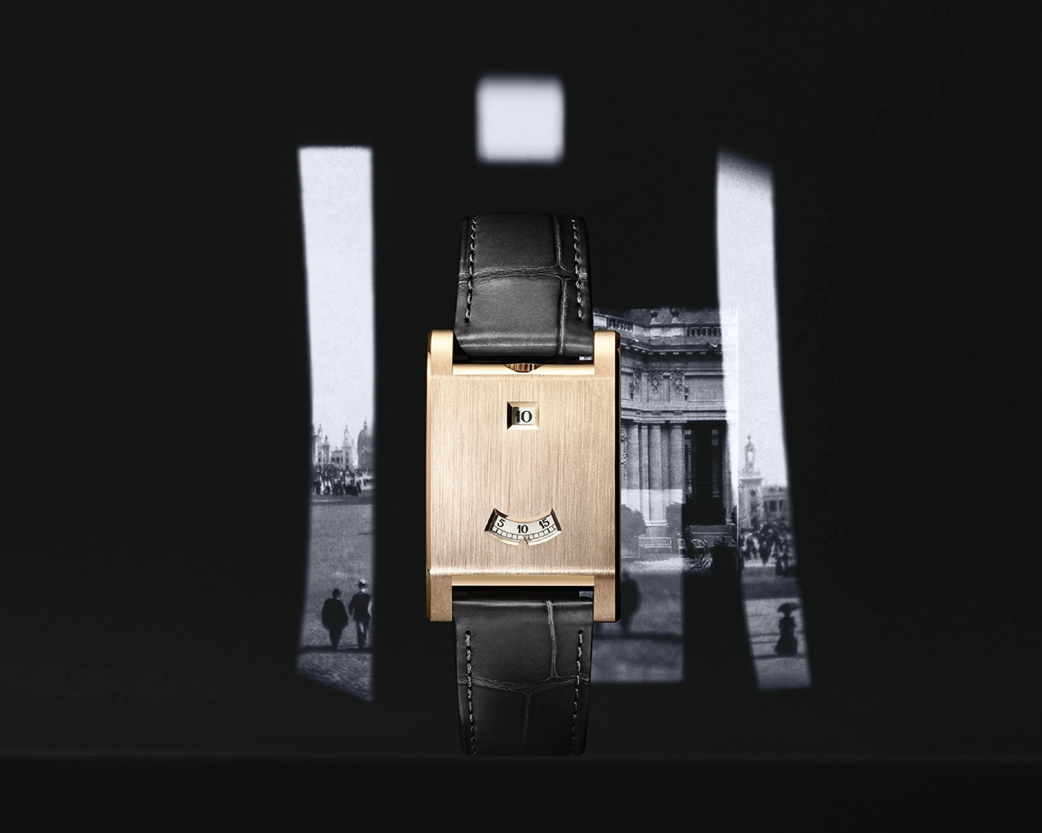 Cartier Tank à Guichets, l’élégance du temps qui s’affiche autrement - Cartier - Rédaction Sosoir