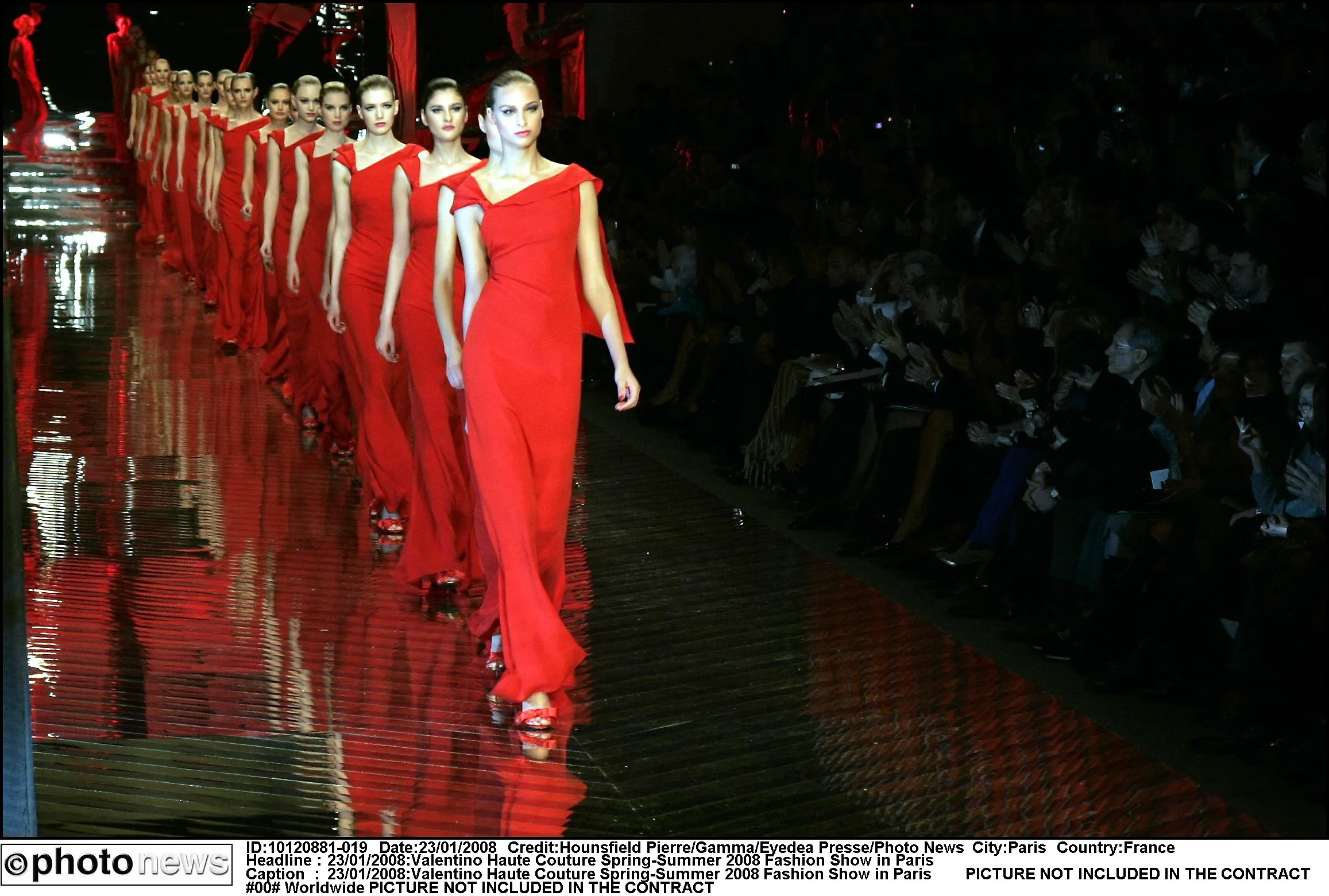 10 photos emblématiques de l’ère Valentino - Photo News - Audrey Morard