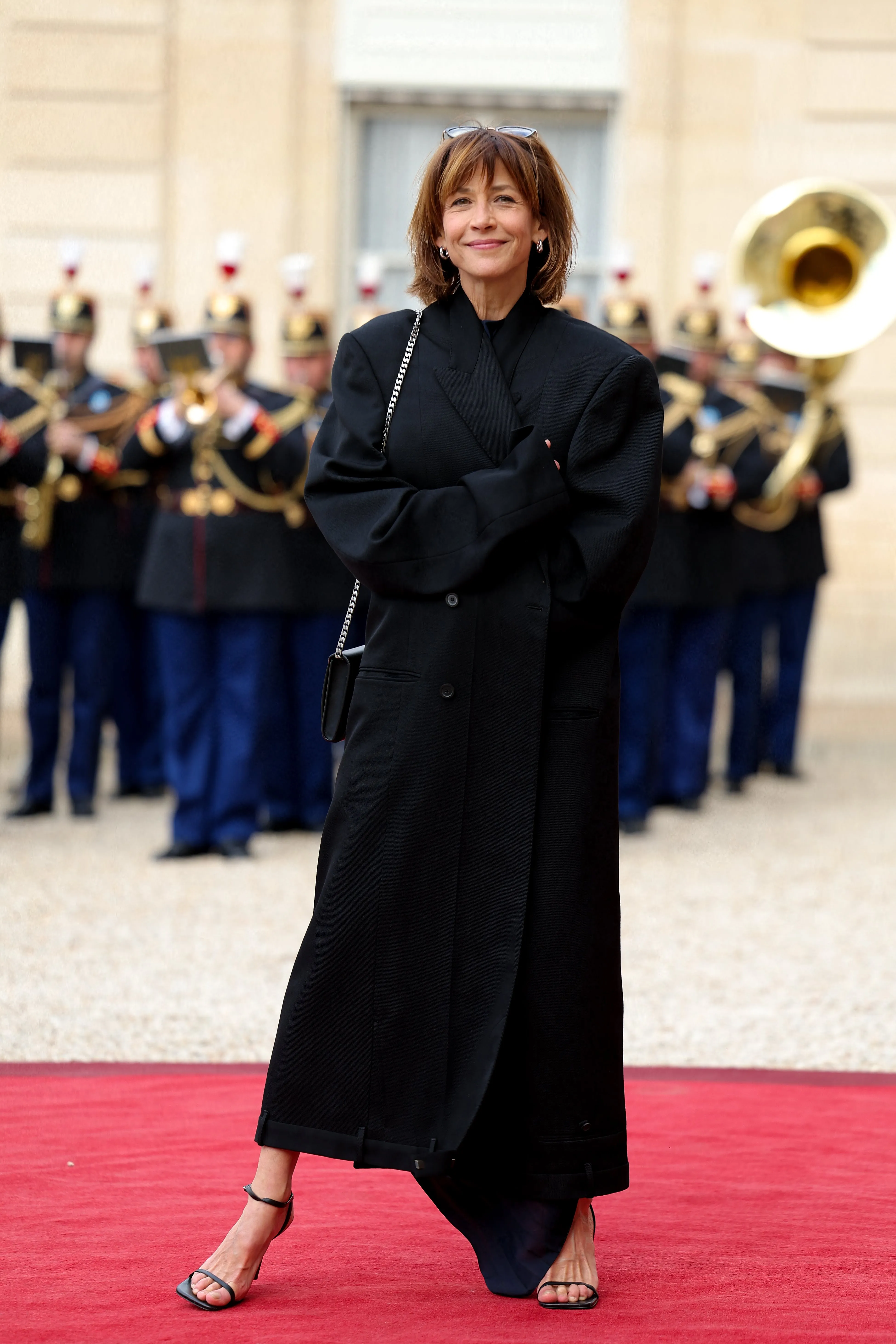 Sophie Marceau brille au défilé Jacquemus : comment l’actrice a acquis son statut d’icône de la mode - Photo News - Audrey Morard