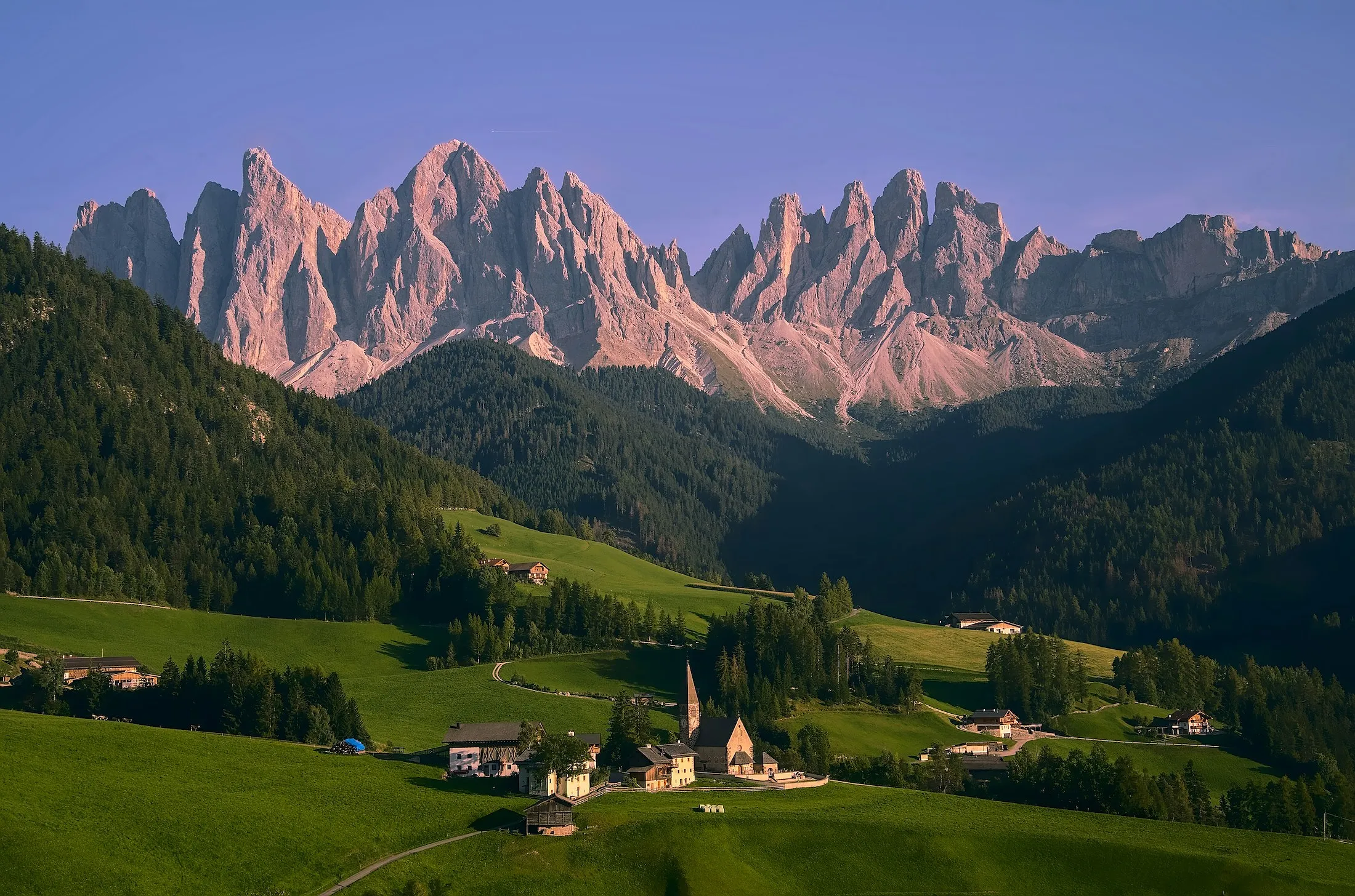 Une petite ville italienne des Dolomites prend une mesure forte pour lutter contre le surtourisme - Unsplash - Audrey Morard