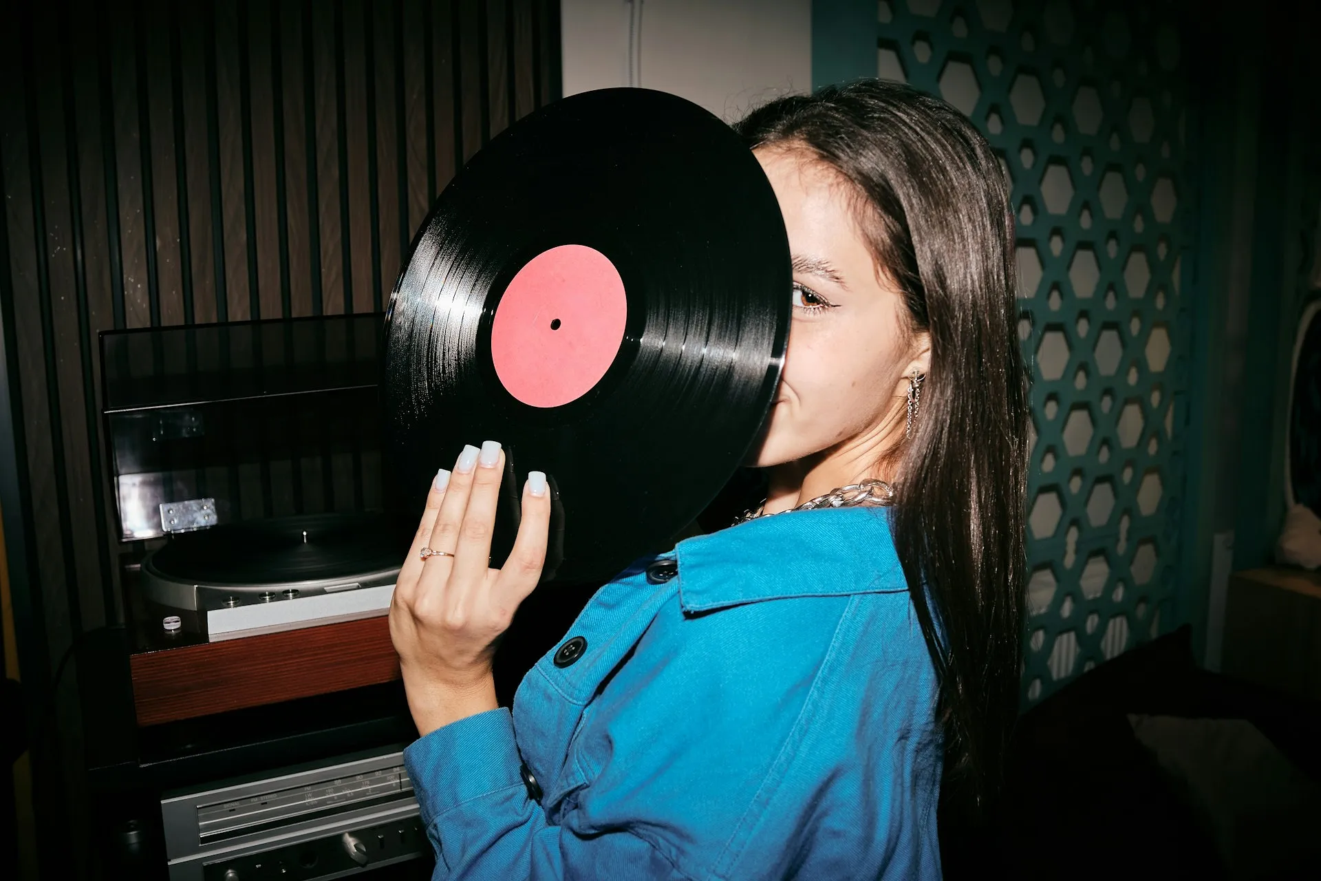 Vinyles à petits prix, fin de la Brafa... nos bons plans du week-end - Unsplash - Sigrid Descamps - Journaliste