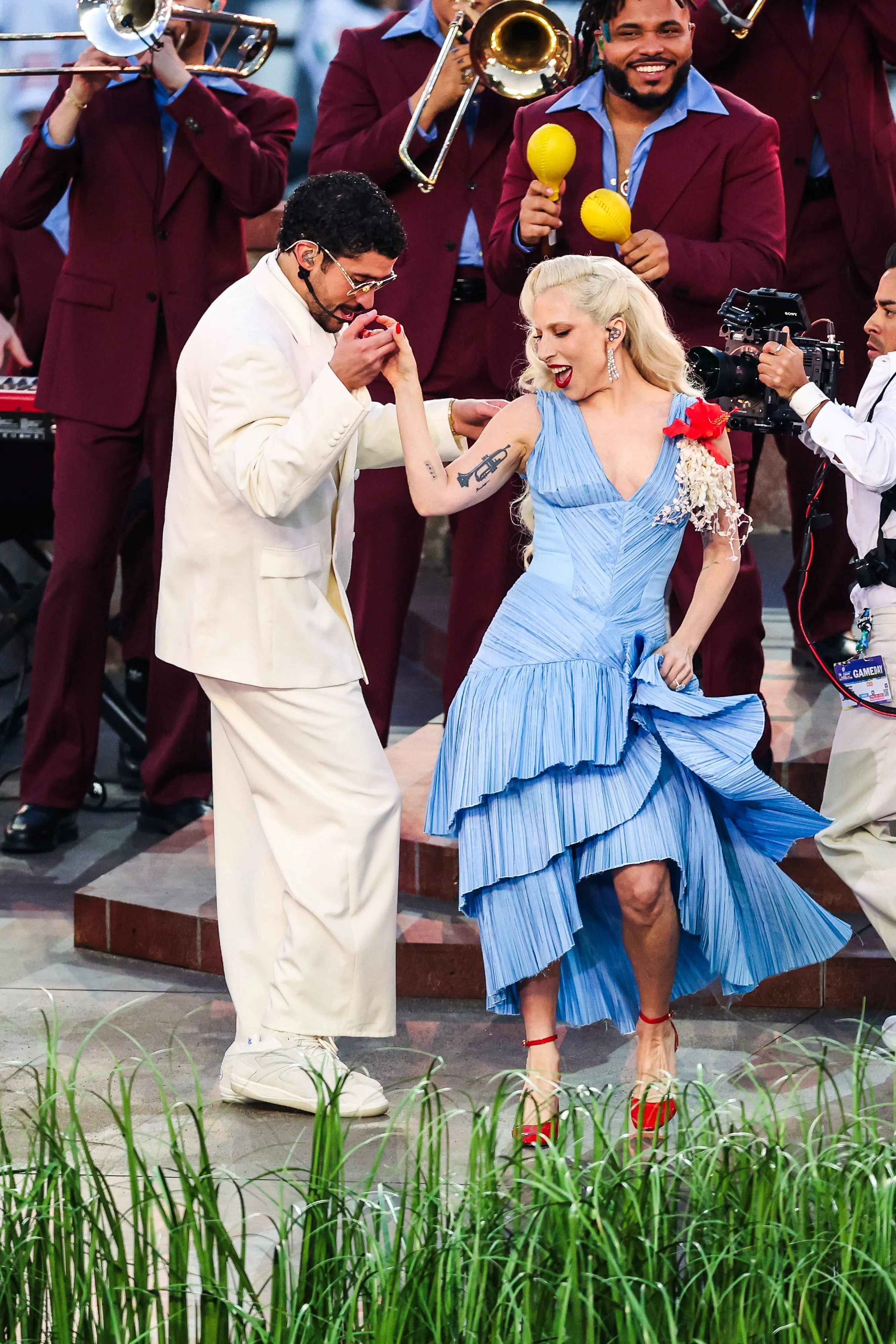 Super Bowl 2026 : Bad Bunny signe une élégance inattendue en Zara - Photo News - Audrey Morard