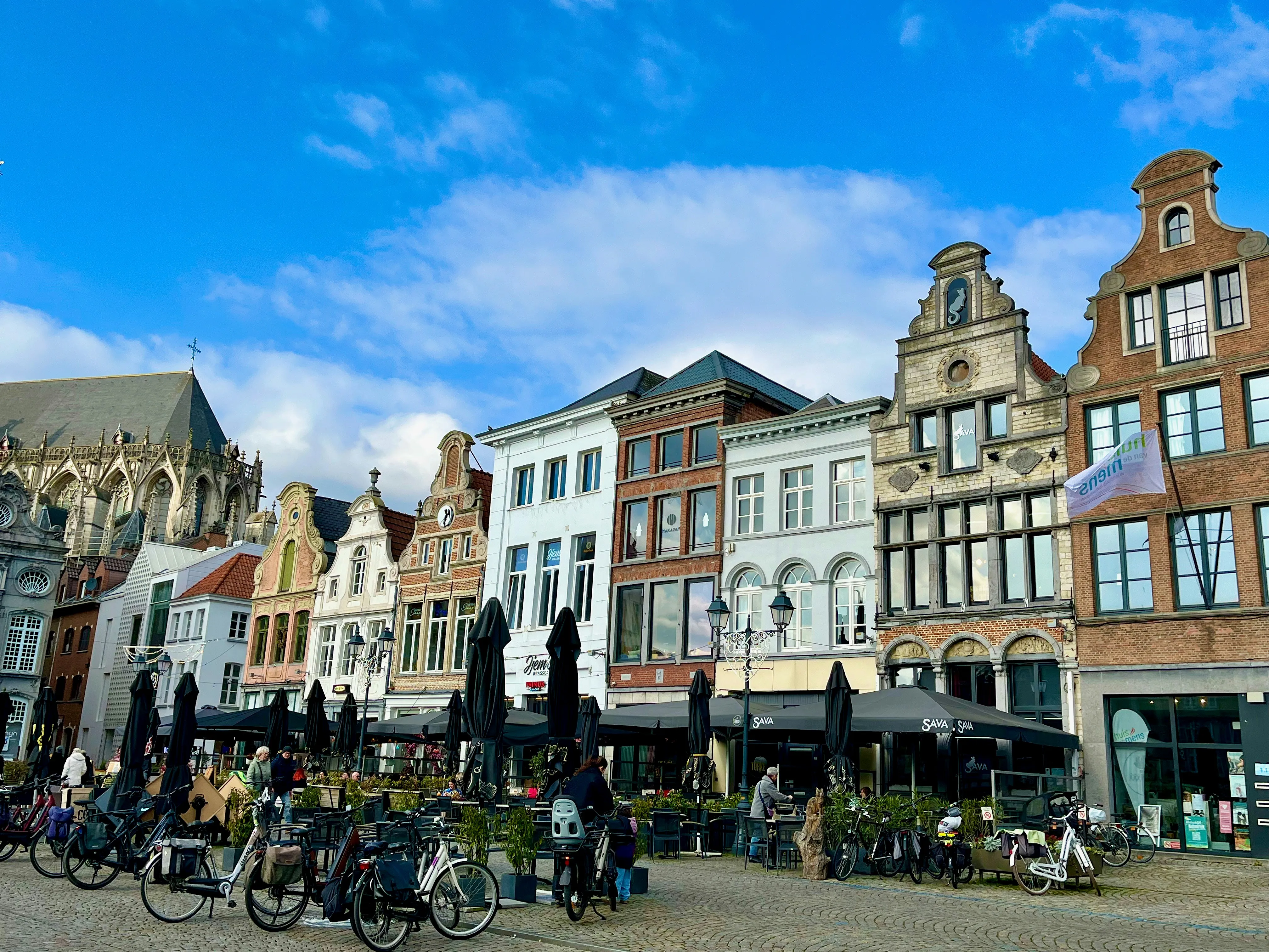 Saint-Valentin : cinq villes pour changer de Bruges lors d’une escapade romantique en Belgique - Unsplash - Charlotte Smoos