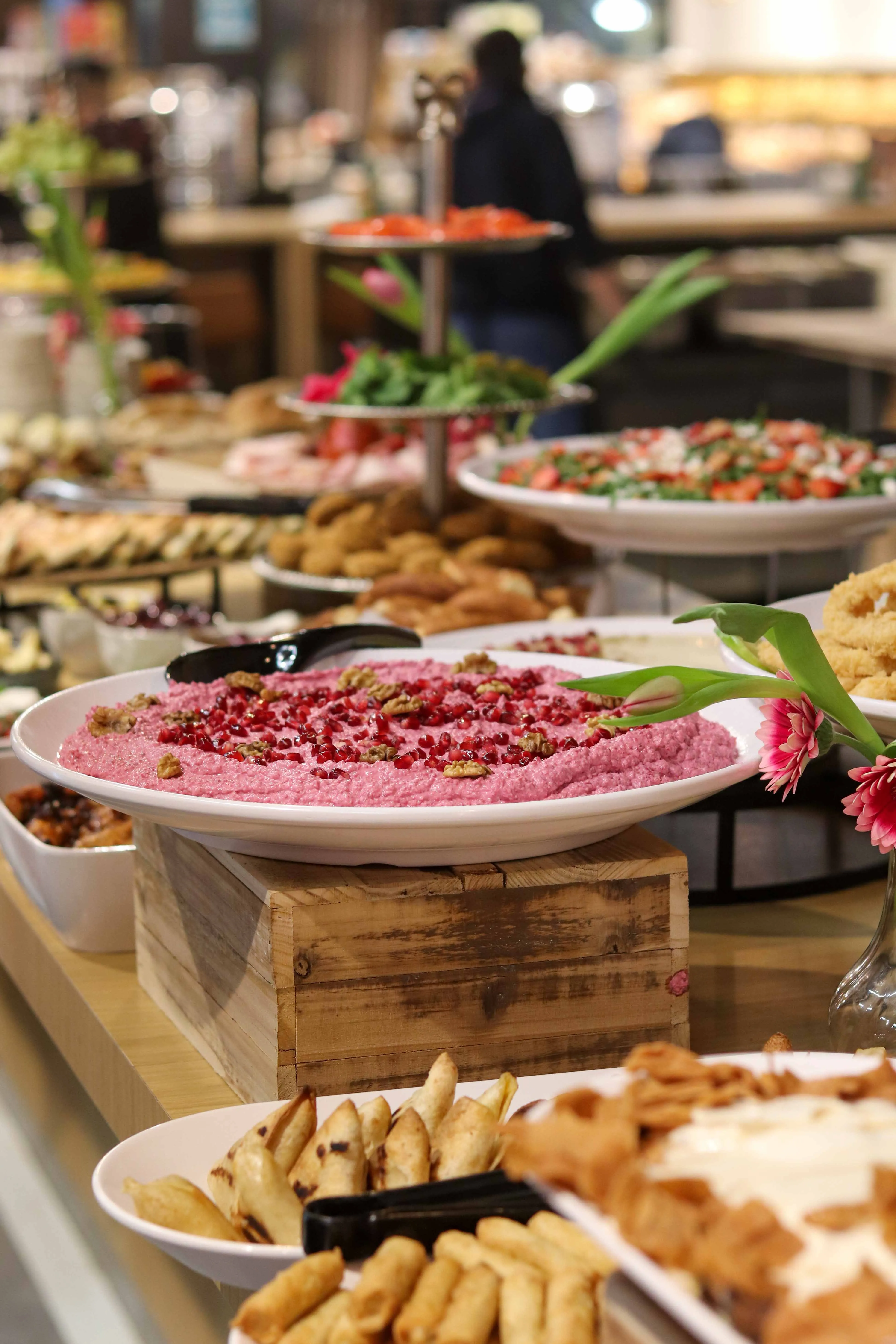 Un grand marché méditerranéen relance son brunch à volonté dès septembre - TribeAgency - Audrey Morard