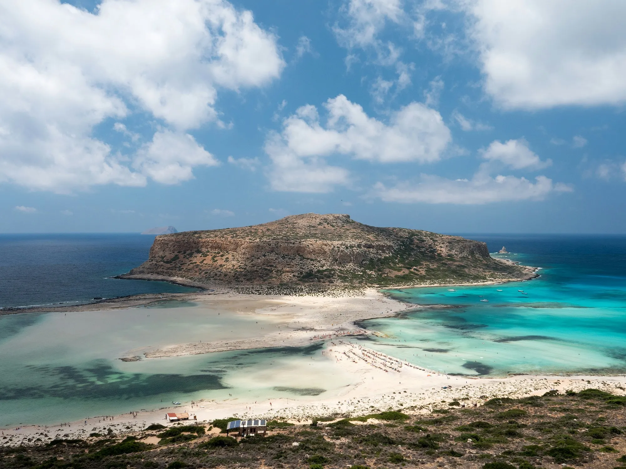 Sable rose, eaux turquoise… ce pays méditerranéen abrite les plus belles plages d’Europe - Unsplash - Audrey Morard