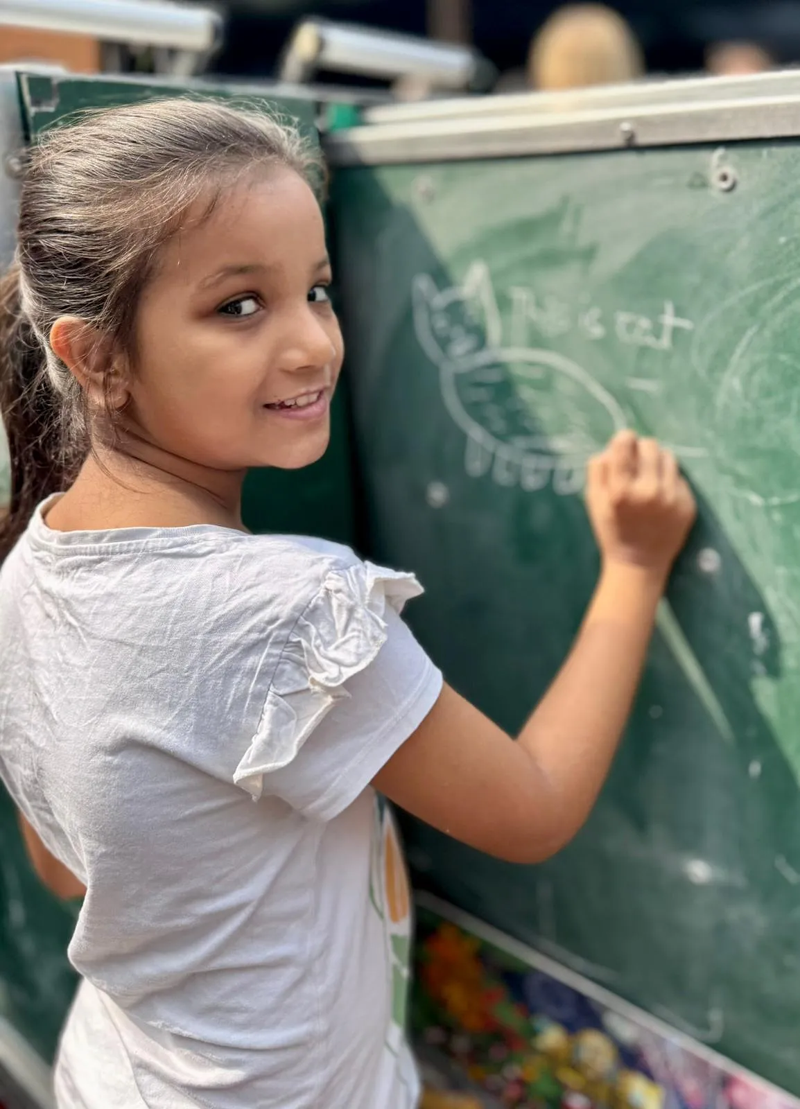 Journée internationale des droits des femmes : en Inde, l’éducation des jeunes filles grâce à l’art et à… Tomorrowland - Charlotte Vanbever