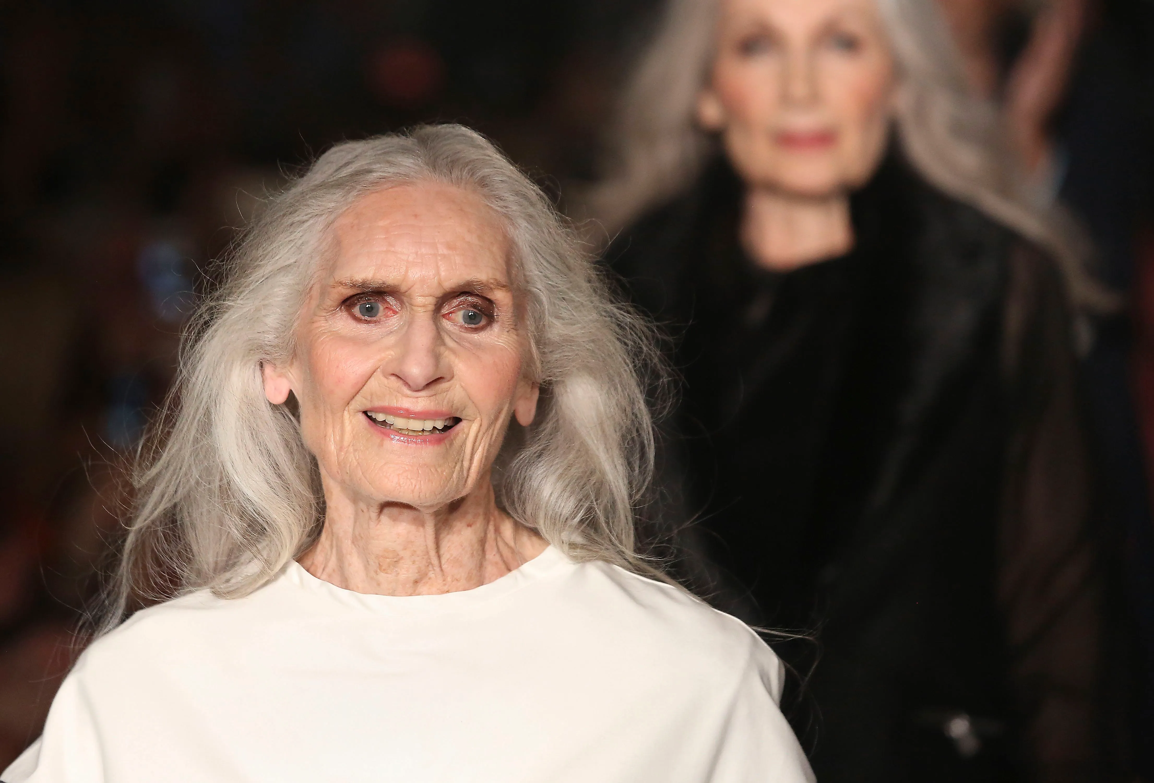 Qui était Daphne Selfe, la mannequin la plus âgée du monde décédée à 97 ans ? - Photo News - Audrey Morard