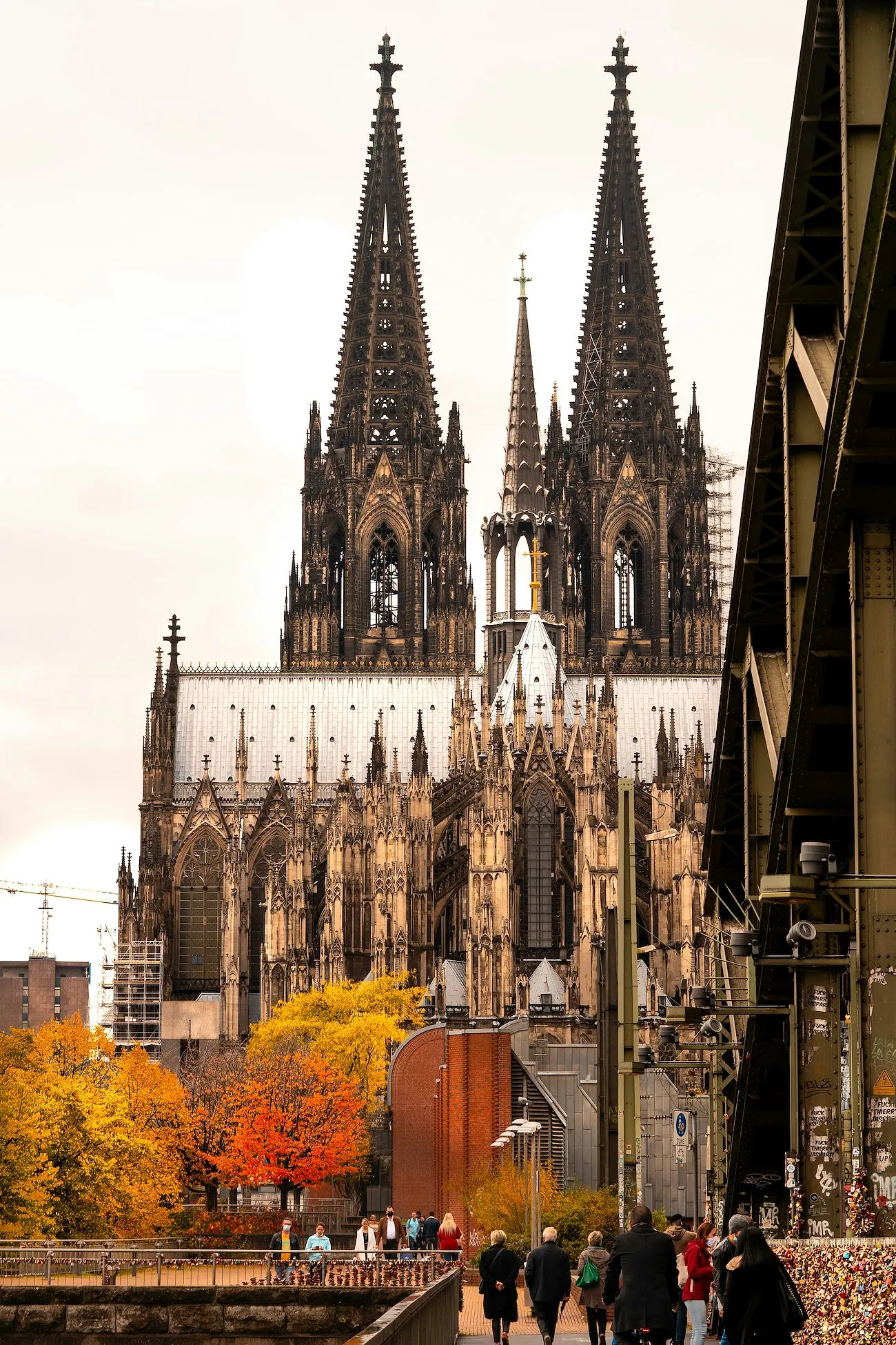 Notre top 10 des destinations à rejoindre en train pour un long week-end de mai : Cologne (1/10) - Unsplash - Audrey Morard