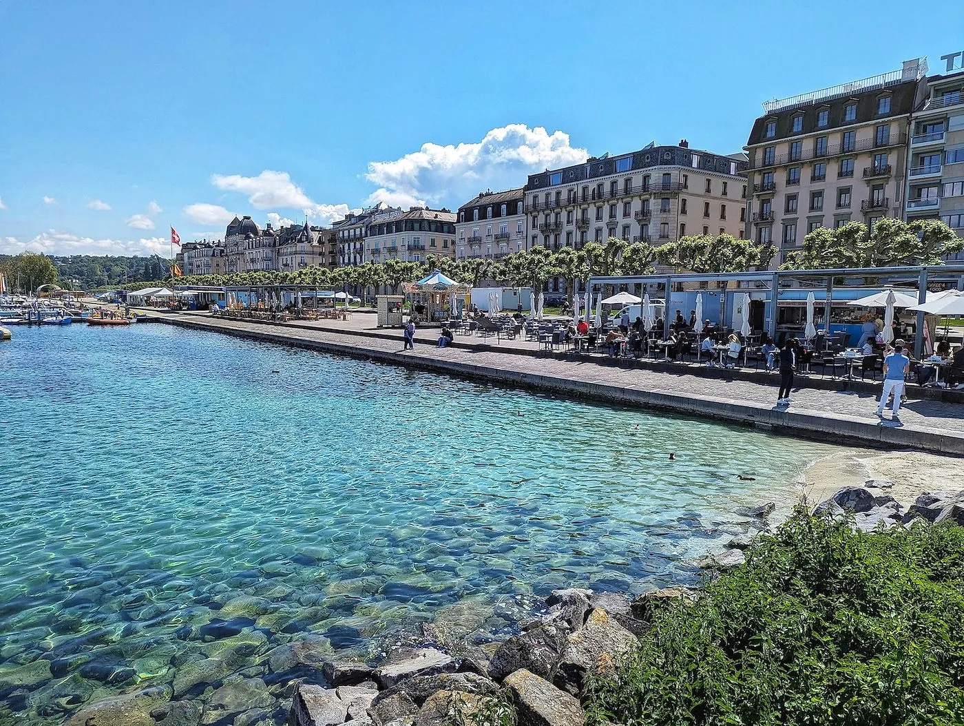 Notre top 10 des destinations à rejoindre en train pour un long week-end de mai : Genève (6/10) - Unsplash - Audrey Morard