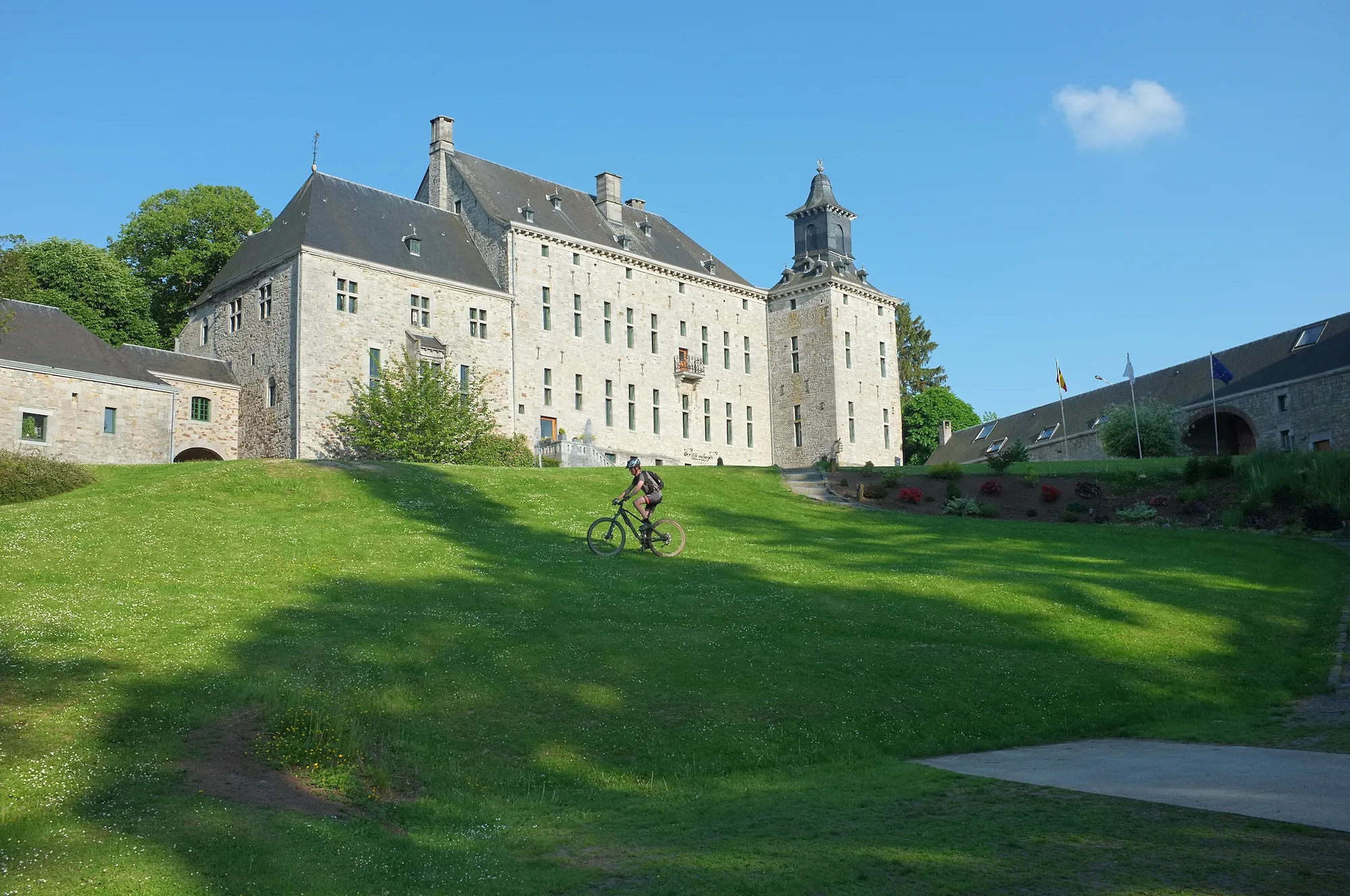 Six balades autour de magnifiques châteaux en Belgique - Pierre Pauquay - Clarisse Dejardin