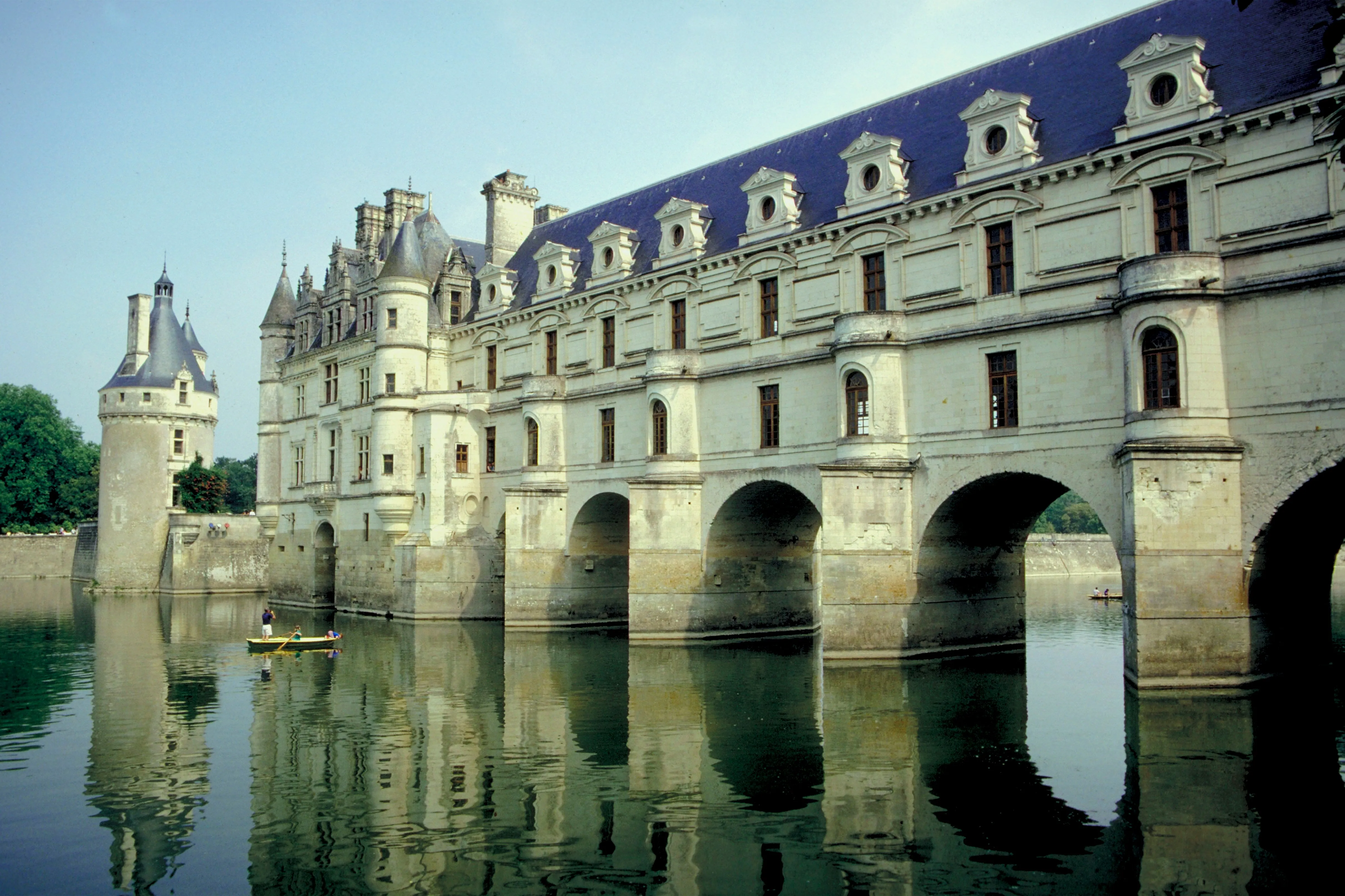 Cinq magnifiques châteaux à absolument découvrir en France - Unsplash - Clarisse Dejardin