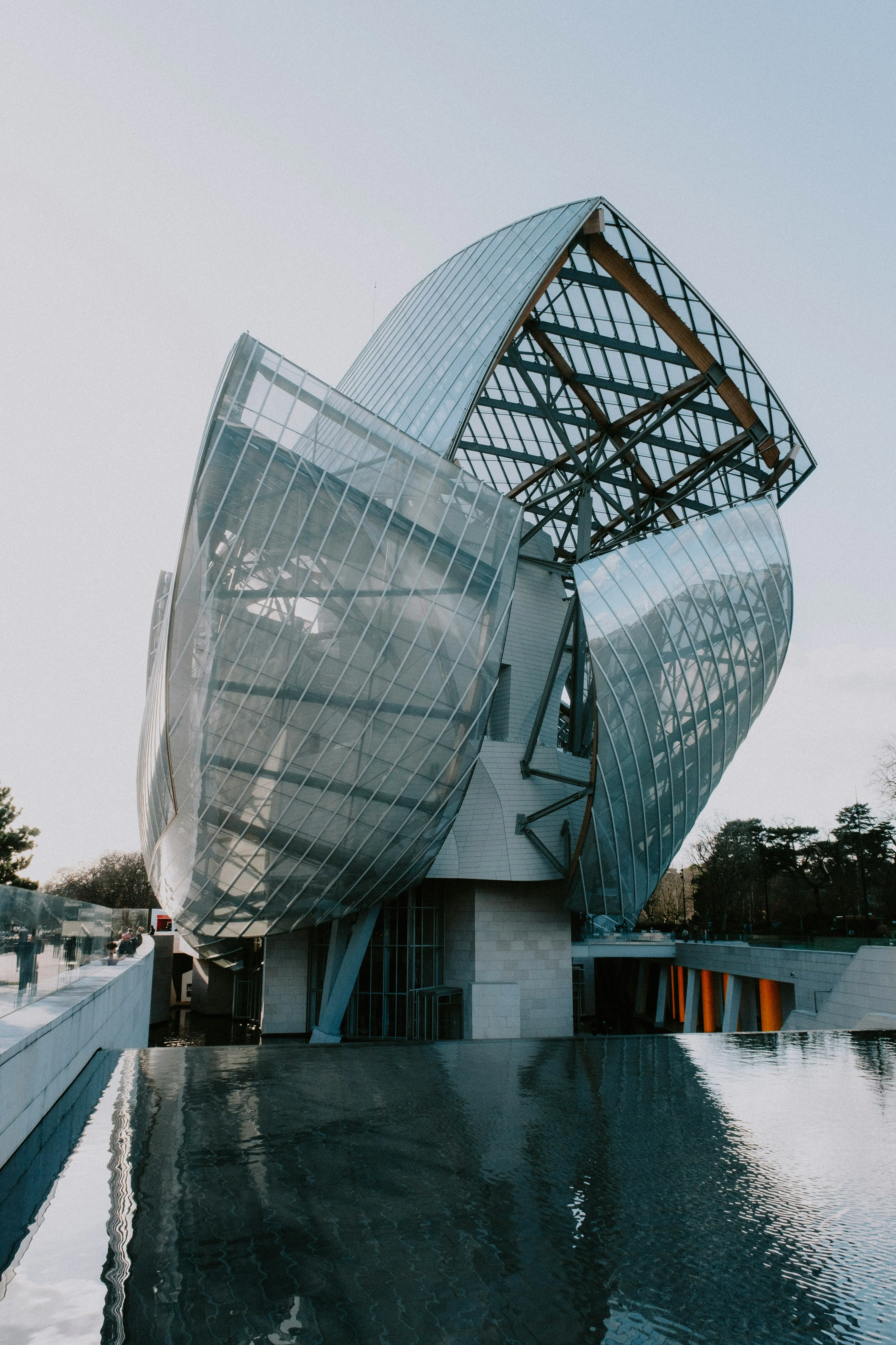 Du très chic hôtel Molitor à la fondation Louis Vuitton : 24 heures dans le quartier de Roland-Garros - Mathias Rending - Unsplash - Sigrid Descamps - Journaliste