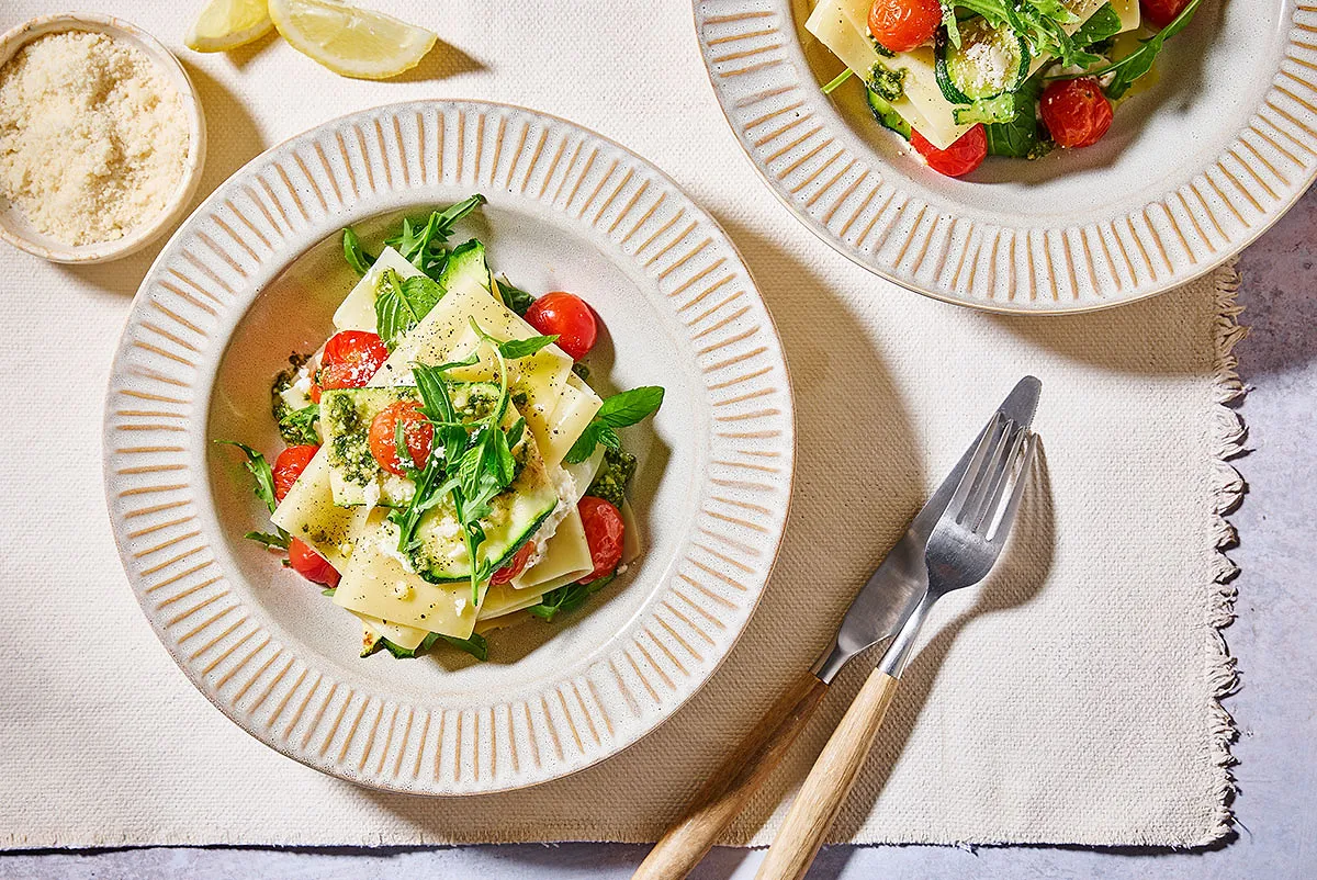 L’été dans l’assiette - Bram Debaenst - Recettes et stylisme : Sonja Peeters @puursonja