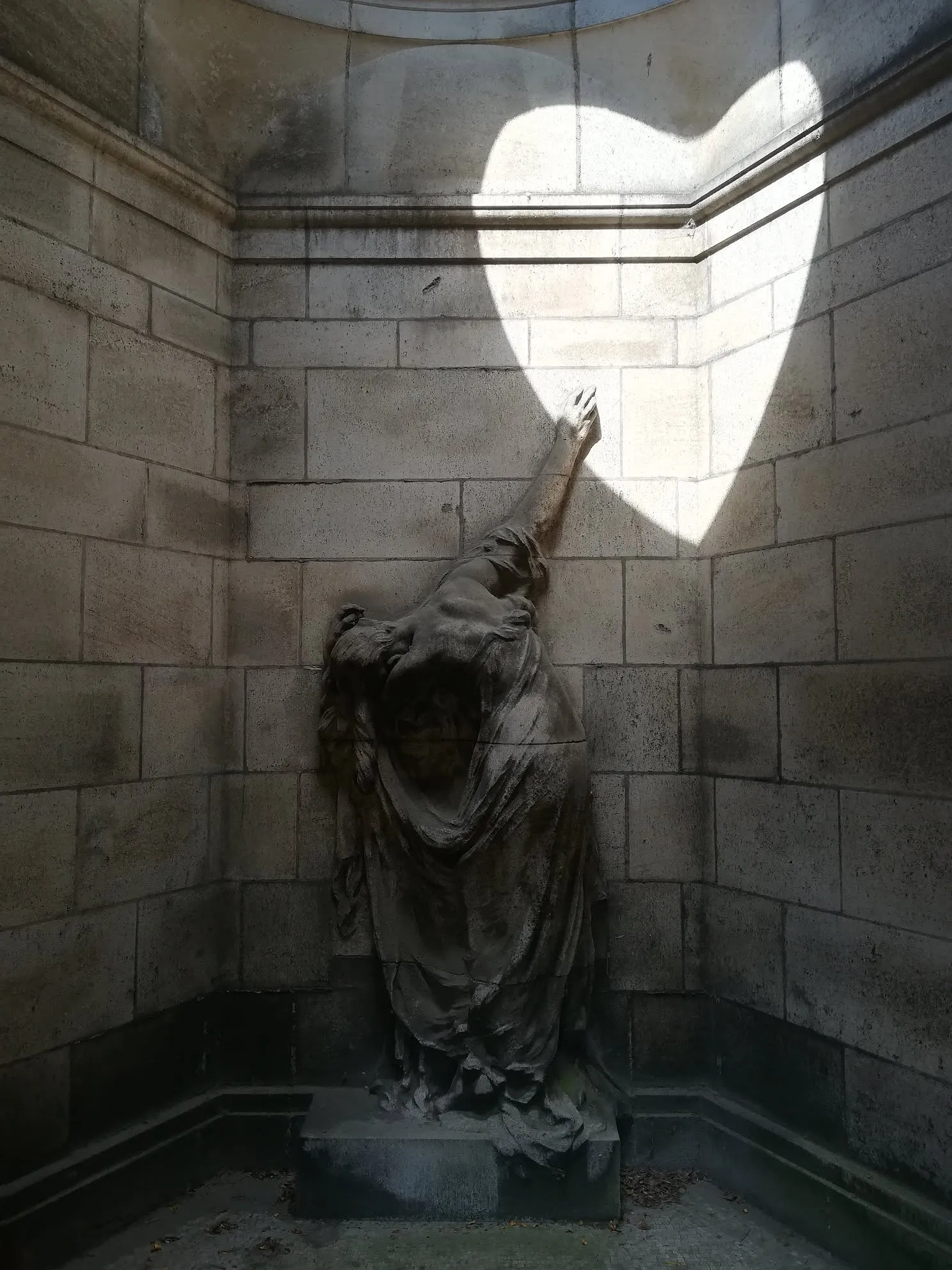 Que voir et que faire ce dimanche 21 juin en Belgique ? Trois idées de sorties, de la mer au cimetière - Laeken Découverte - Sigrid Descamps - Journaliste