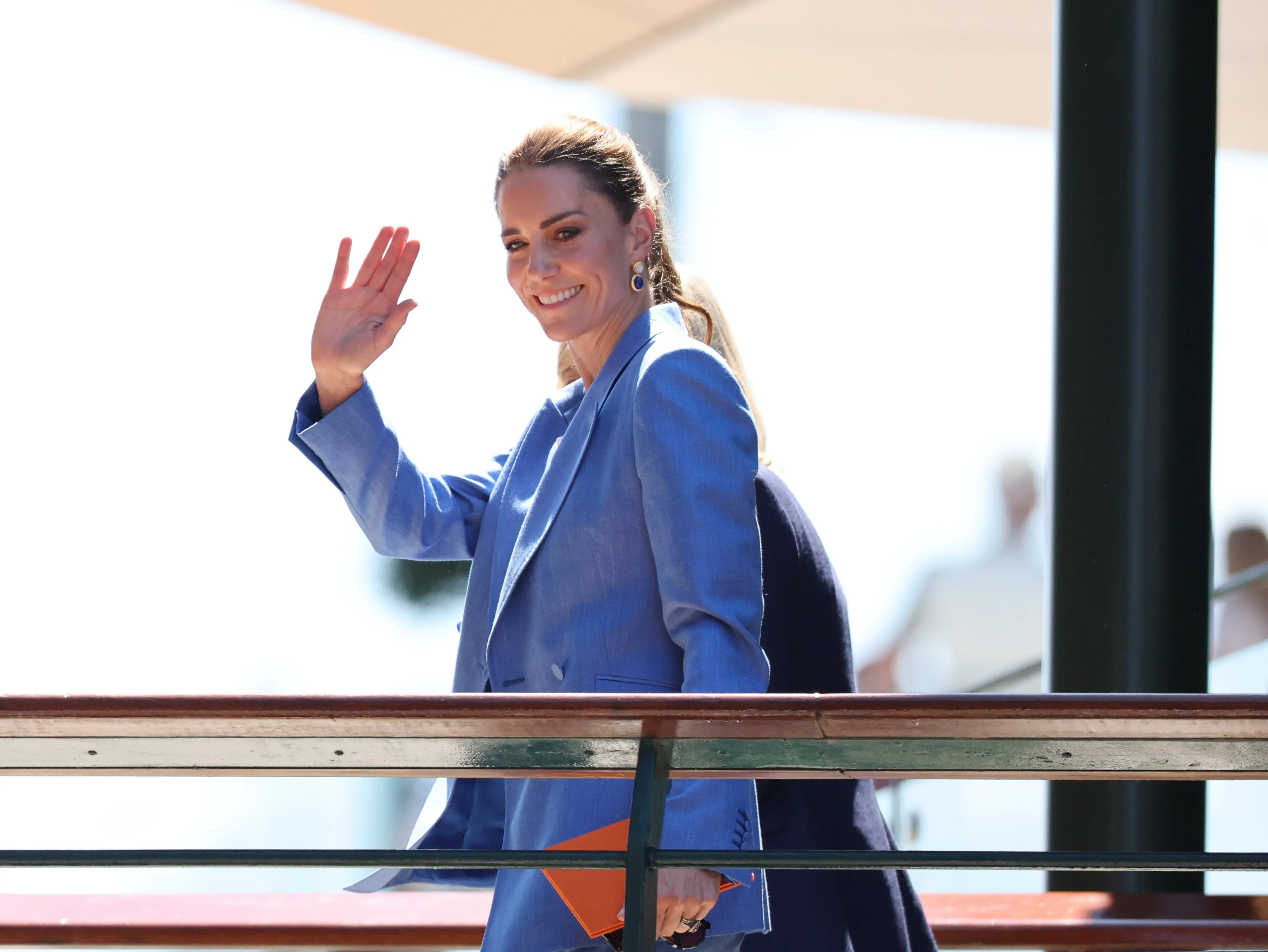 À Wimbledon, Kate Middleton rivalise d’élégance dans son tailleur bleu (photos) - Photo News/Stephen Lock - Audrey Morard