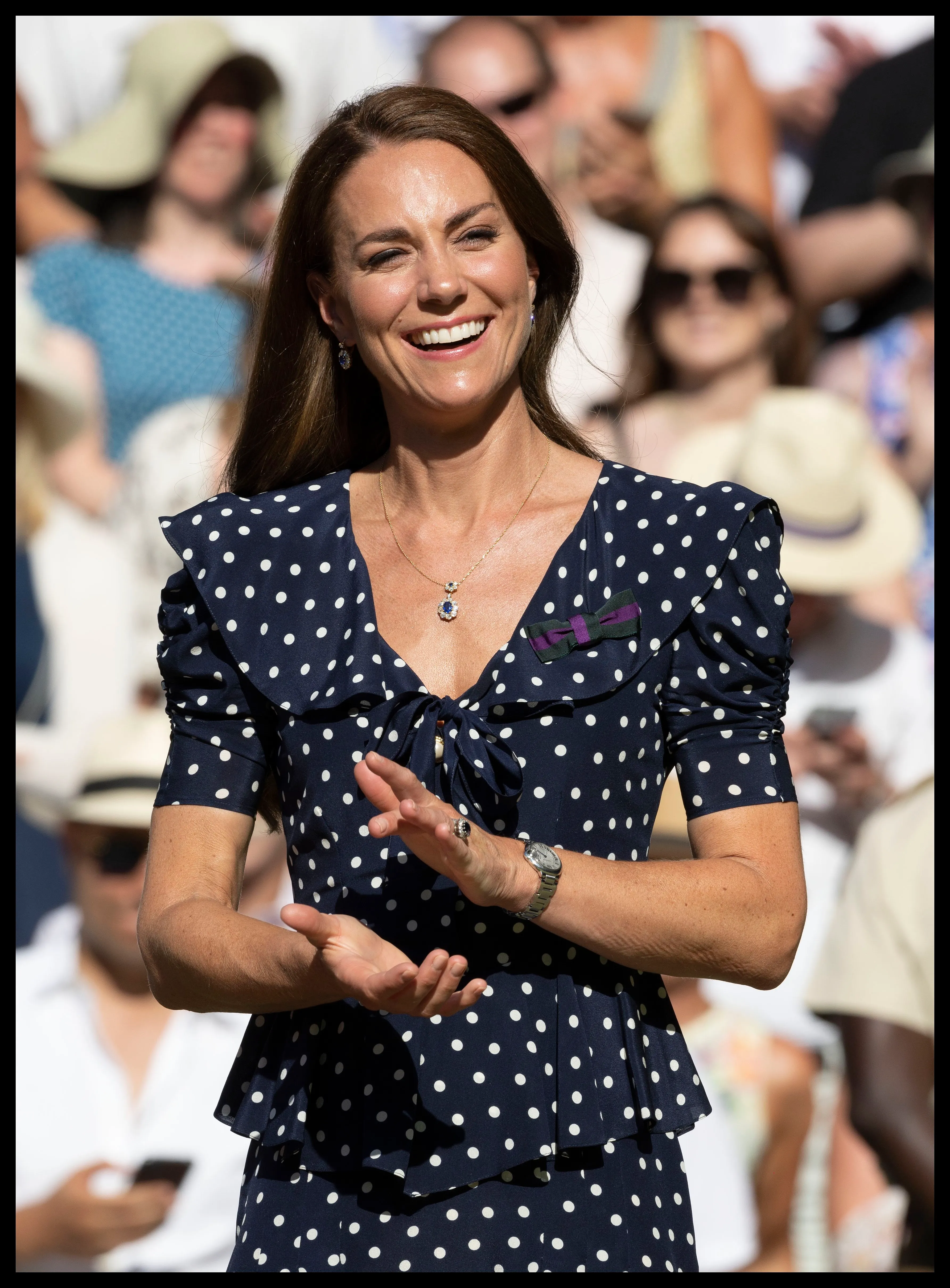 À Wimbledon, Kate Middleton rivalise d’élégance dans son tailleur bleu (photos) - Photo News - Audrey Morard