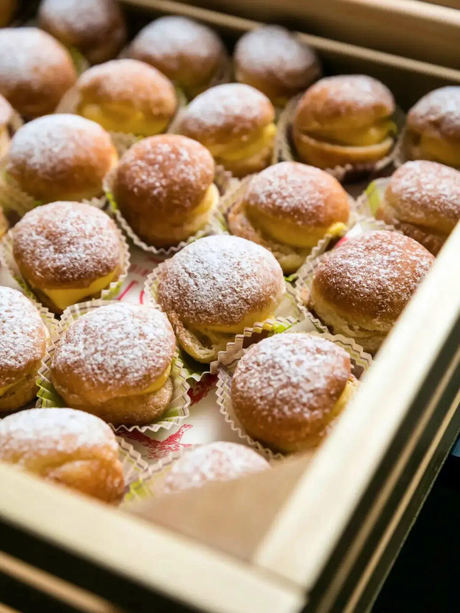 Où manger les meilleures boules de Berlin à Bruxelles ? - Pistolet - Camille Vernin