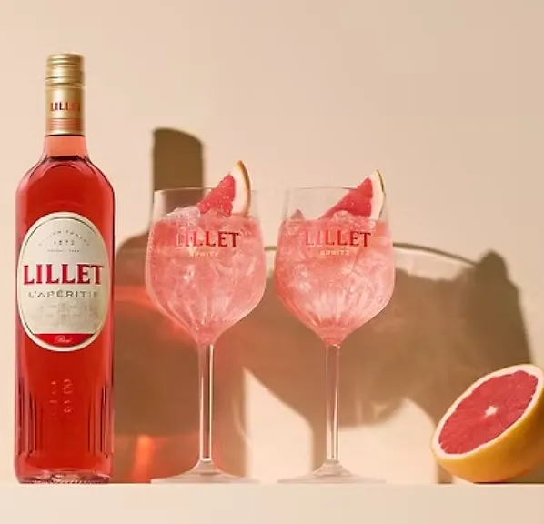 Ce cocktail star en Andalousie fait de l’ombre au Spritz - Lillet.com - Clarisse Dejardin
