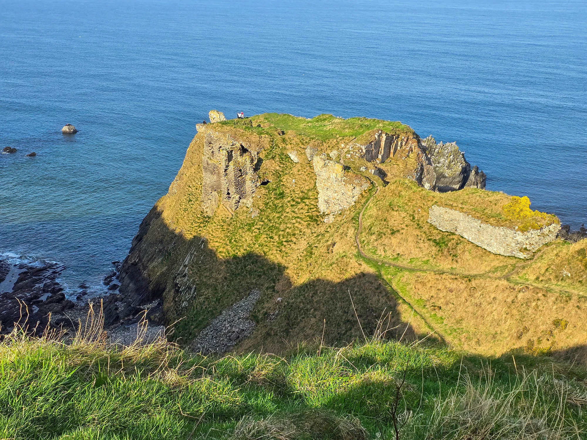 Set-Jetting : sur les pas d’Ulysse et dans les décors du carton de l’été, « L’Odyssée » - Findlater Castle official - Sigrid Descamps - Journaliste
