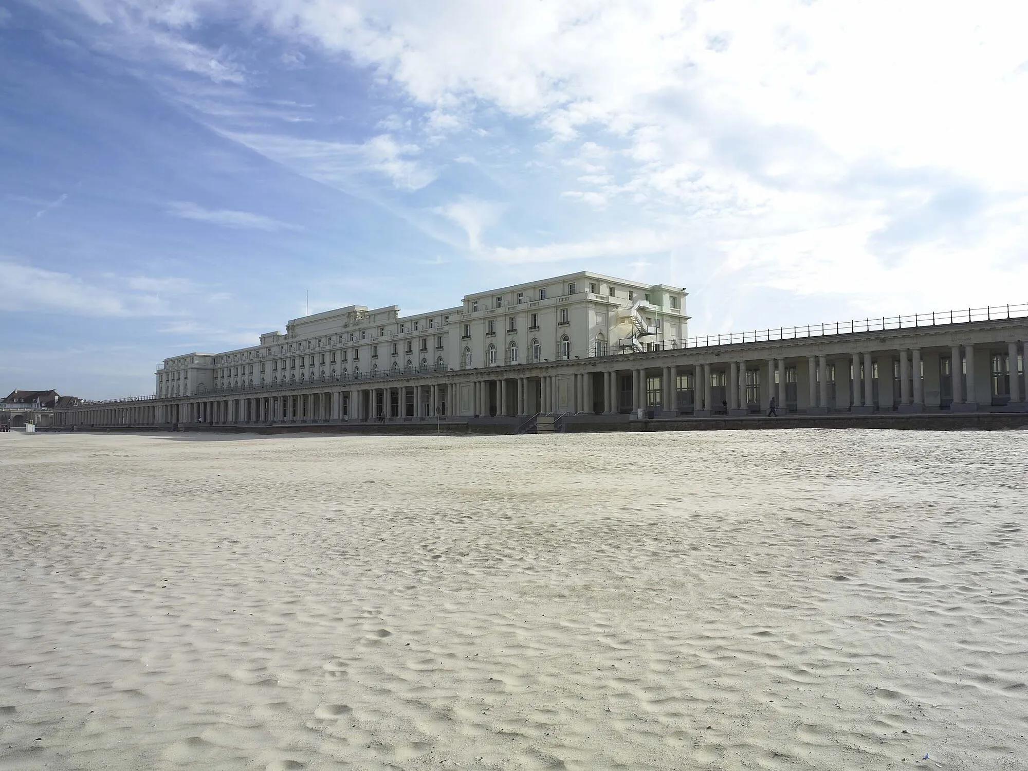 Histoire à la mer du Nord : le destin (peu) tranquille du Thermae Palace d’Ostende - Westtoer - Sigrid Descamps - Journaliste