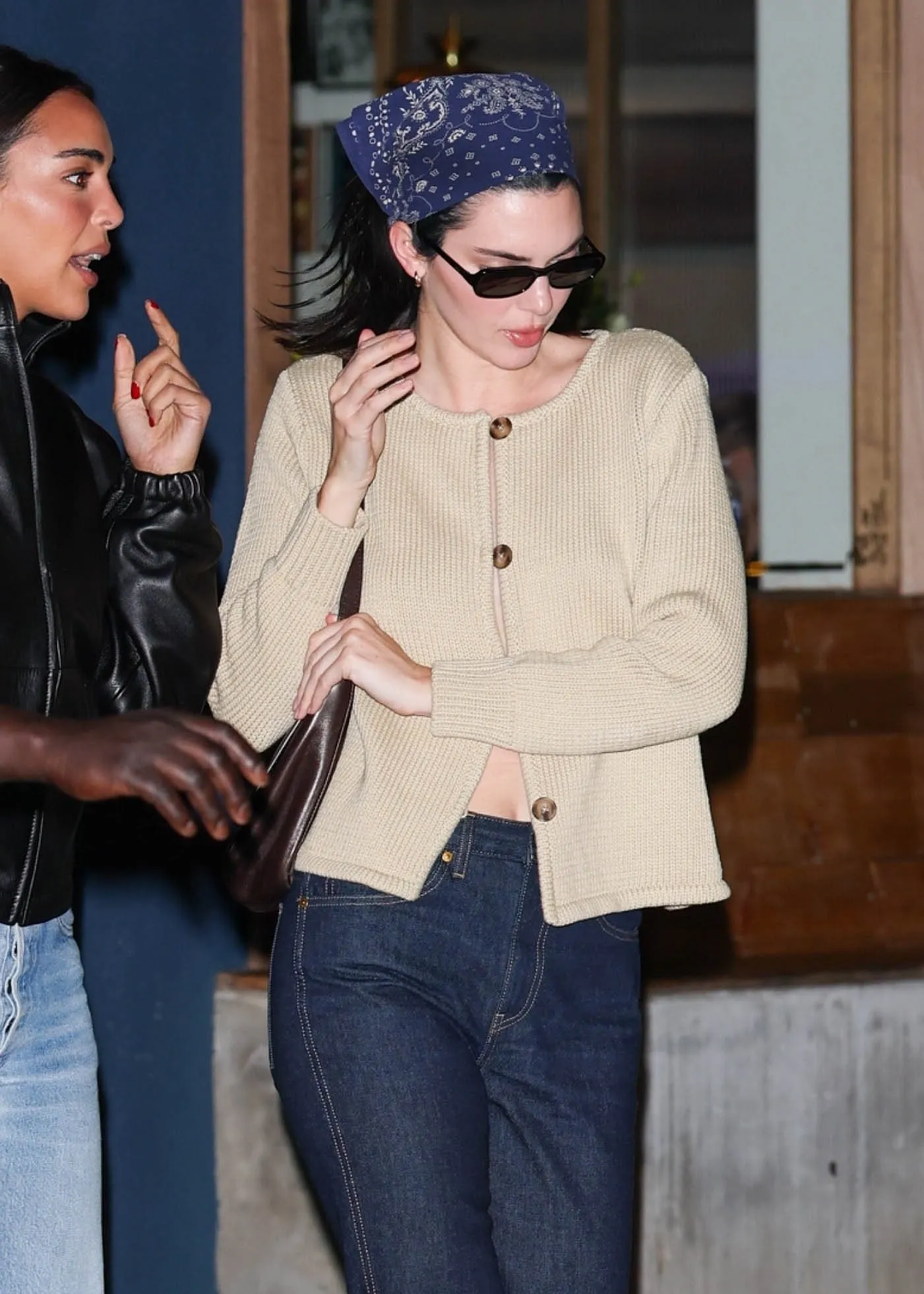 Ils font la tendance : adopté par Dua Lipa, le bandana voit ses recherches bondir de 800 % - Photo News. - Audrey Morard