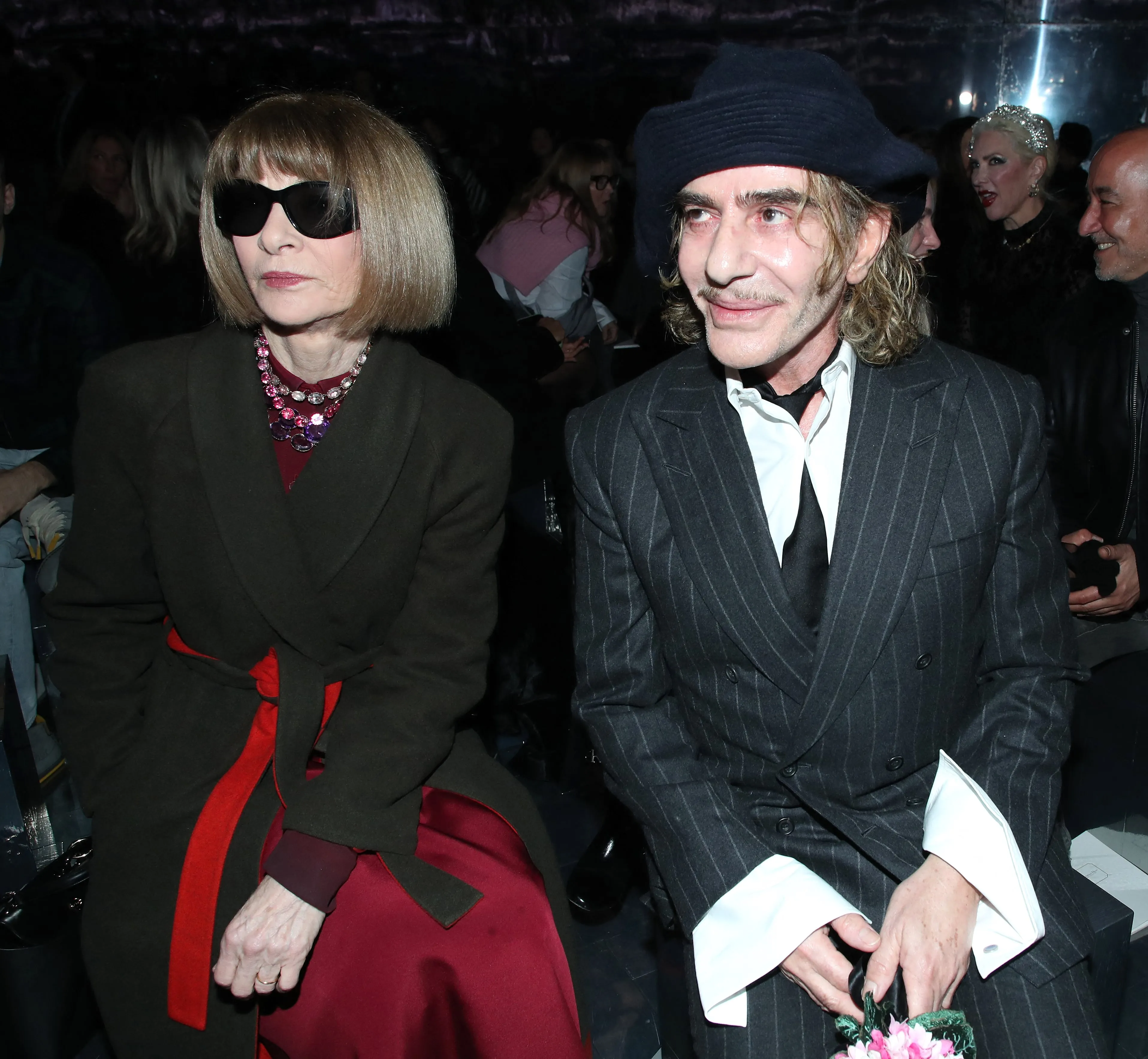 John Galliano mis à l’honneur au Met Gala 2027 : un choix qui suscite la polémique - Photo News - Clarisse Dejardin
