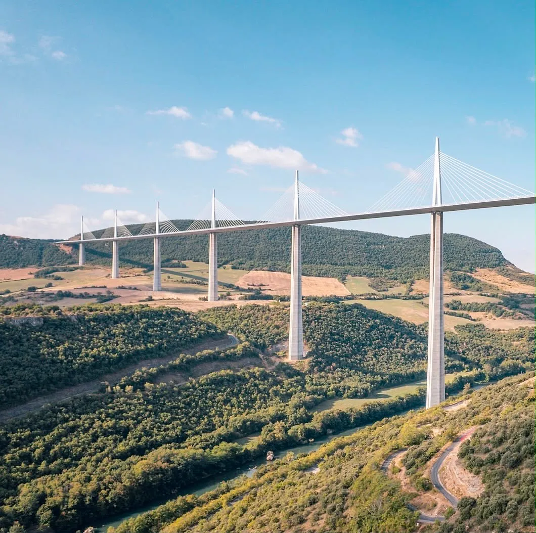 Sur la route des vacances en France ? Sept aires de repos qui méritent qu’on s’y arrête - Instagram @exploremillau - Aurélie Kolopa