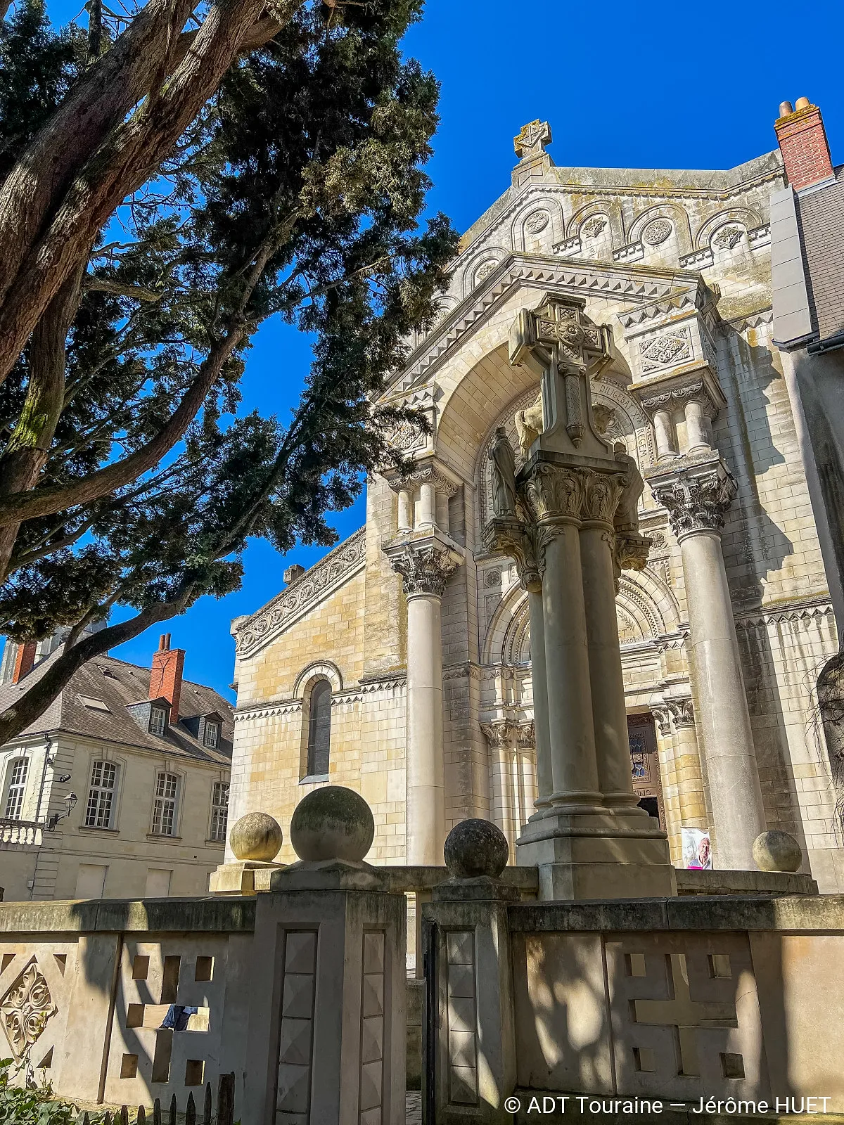 Une ville pleine de charme constitue l’étape idéale sur la route des vacances vers l’ouest de la France - ADT Touraine | Jérôme Huet - Audrey Morard