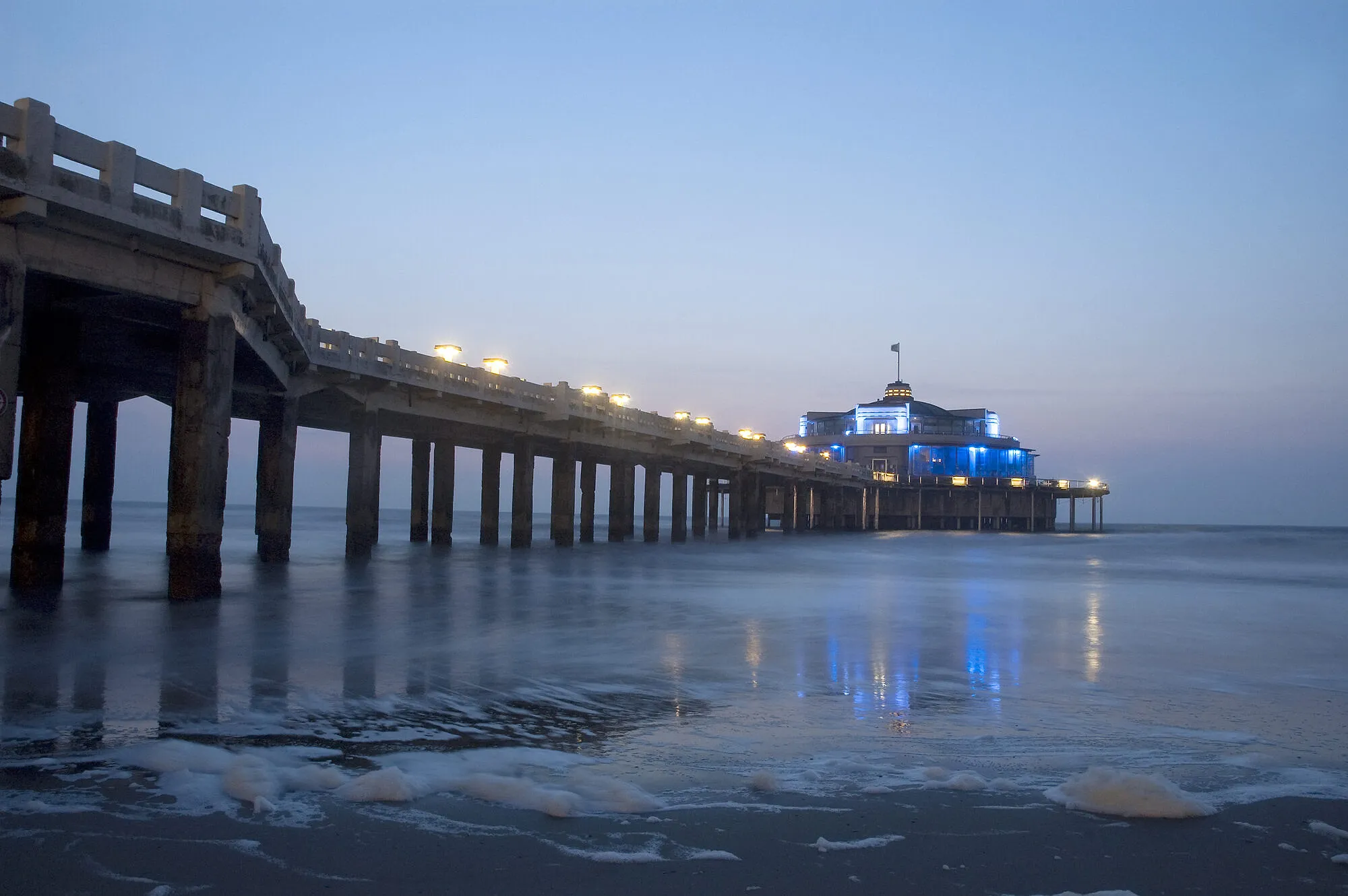 Histoire de la mer du Nord : la jetée de Blankenberge, un bâtiment unique en Belgique - Westtoer - Sigrid Descamps - Journaliste