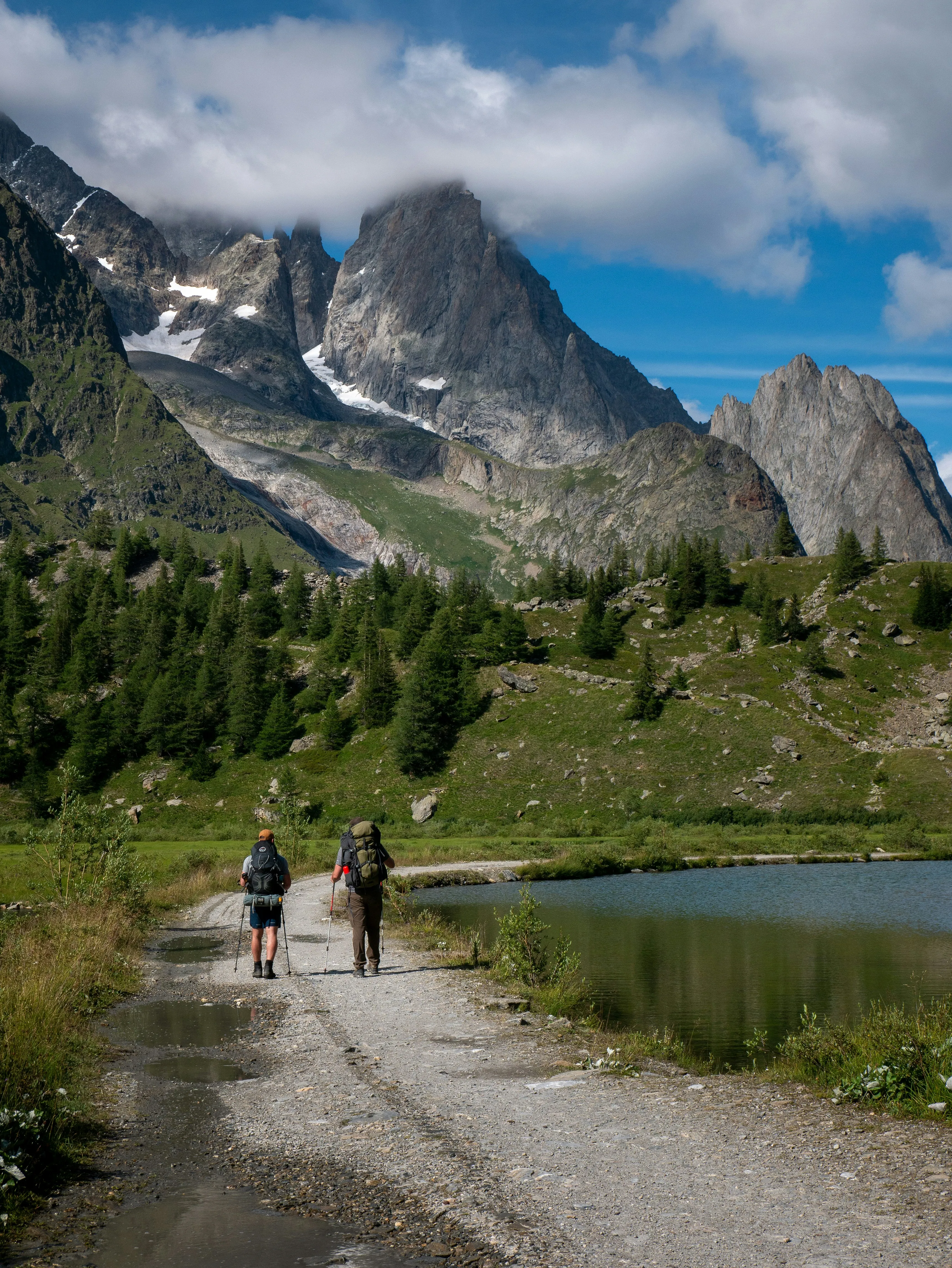 Un célèbre sentier de randonnée pourrait bientôt être accessible uniquement sur réservation - Unsplash - Audrey Morard
