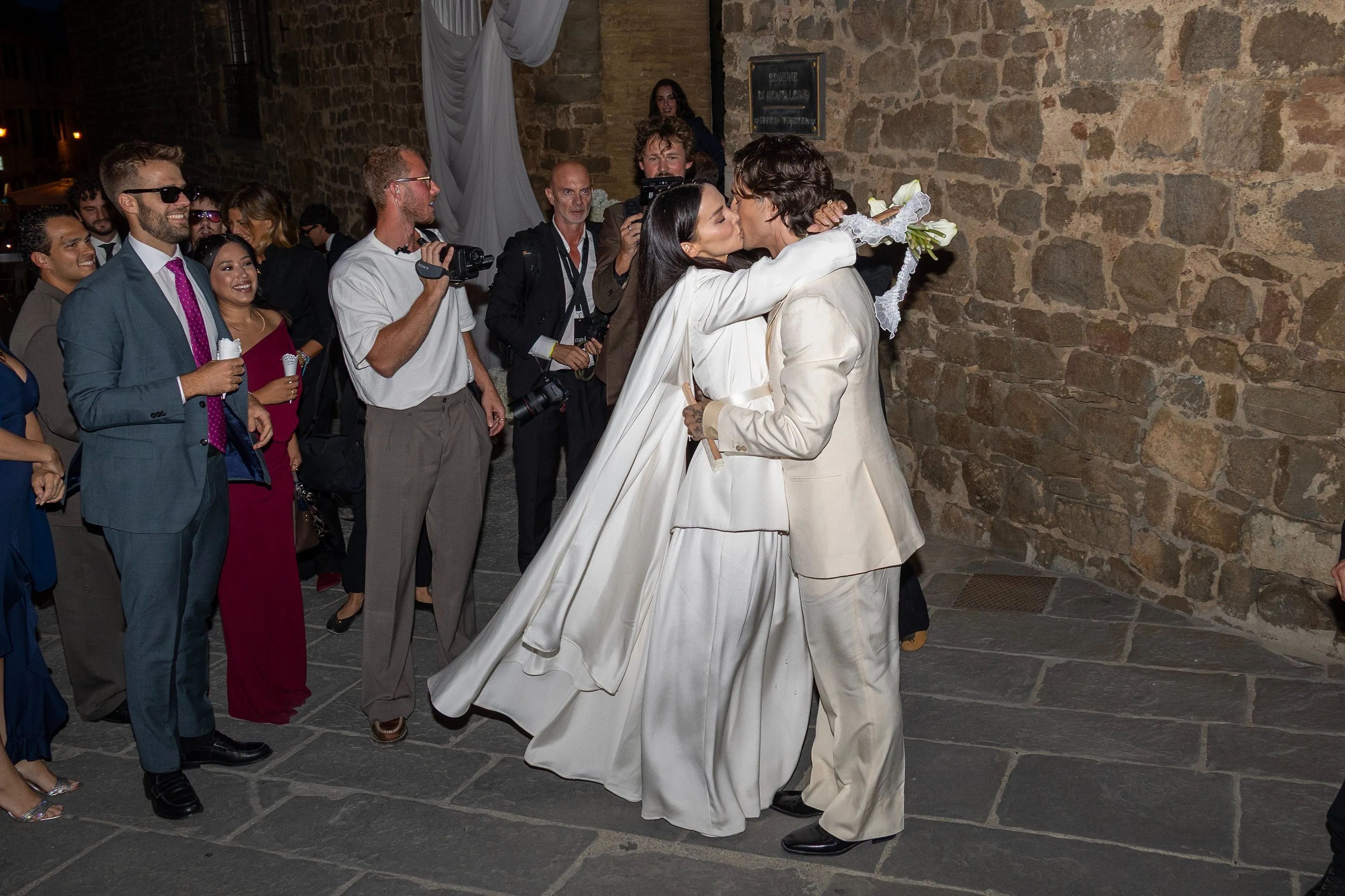Cette tenue de l’épouse de Damiano David ringardise la robe de mariée traditionnelle - Photo News - Clarisse Dejardin