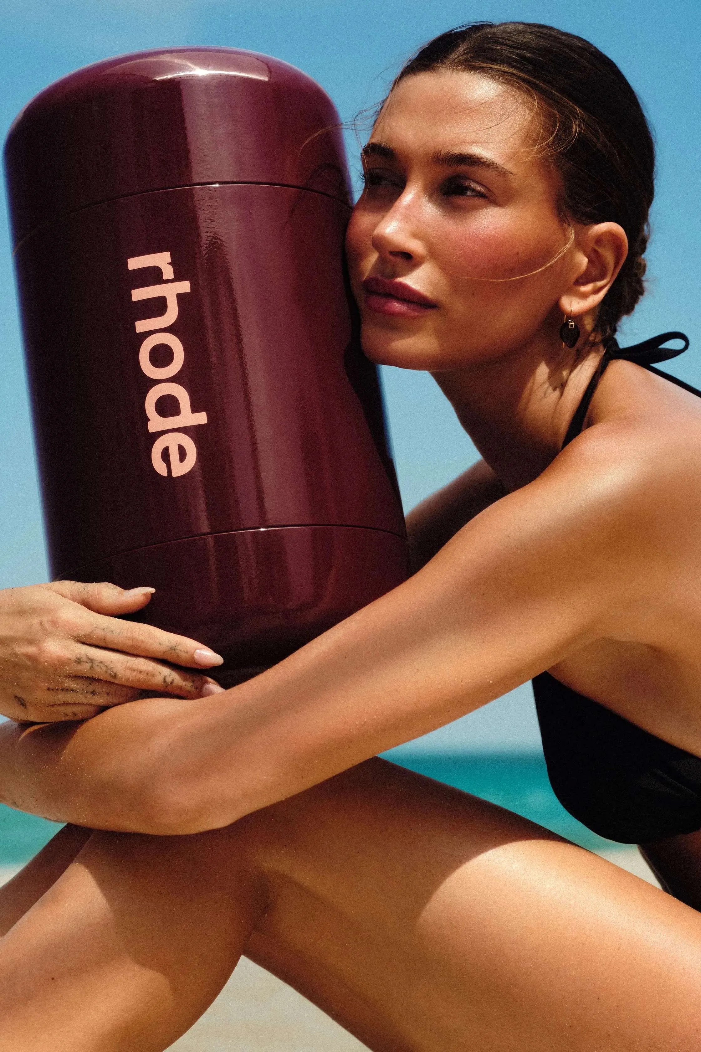 L’empire Rhode : Hailey Bieber et sa marque débarquent dans les rayons en Belgique - Rhode - Florian Lorge