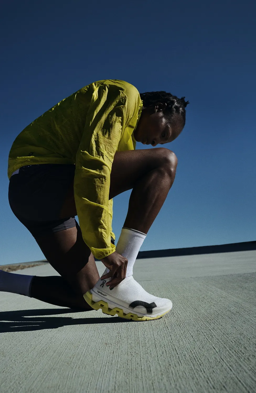 Pourquoi tout le monde court après les sneakers suisses On  - ON - Cora Delacroix