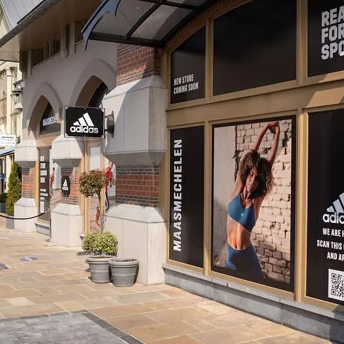 Une nouvelle boutique Adidas arrive a Maasmechelen Village SoSoir