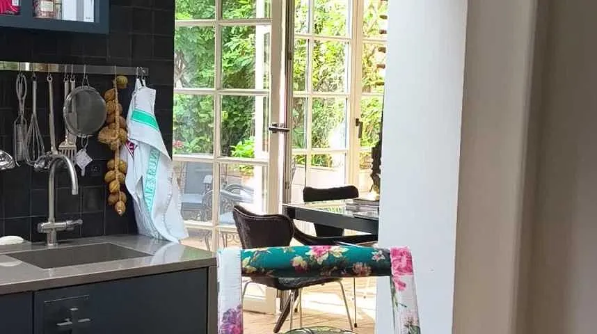 "Là où je vis" : visite chez Gilles Dewavrin, à Damme  - "Là où je vis" : visite chez Gilles Dewavrin, à Damme 